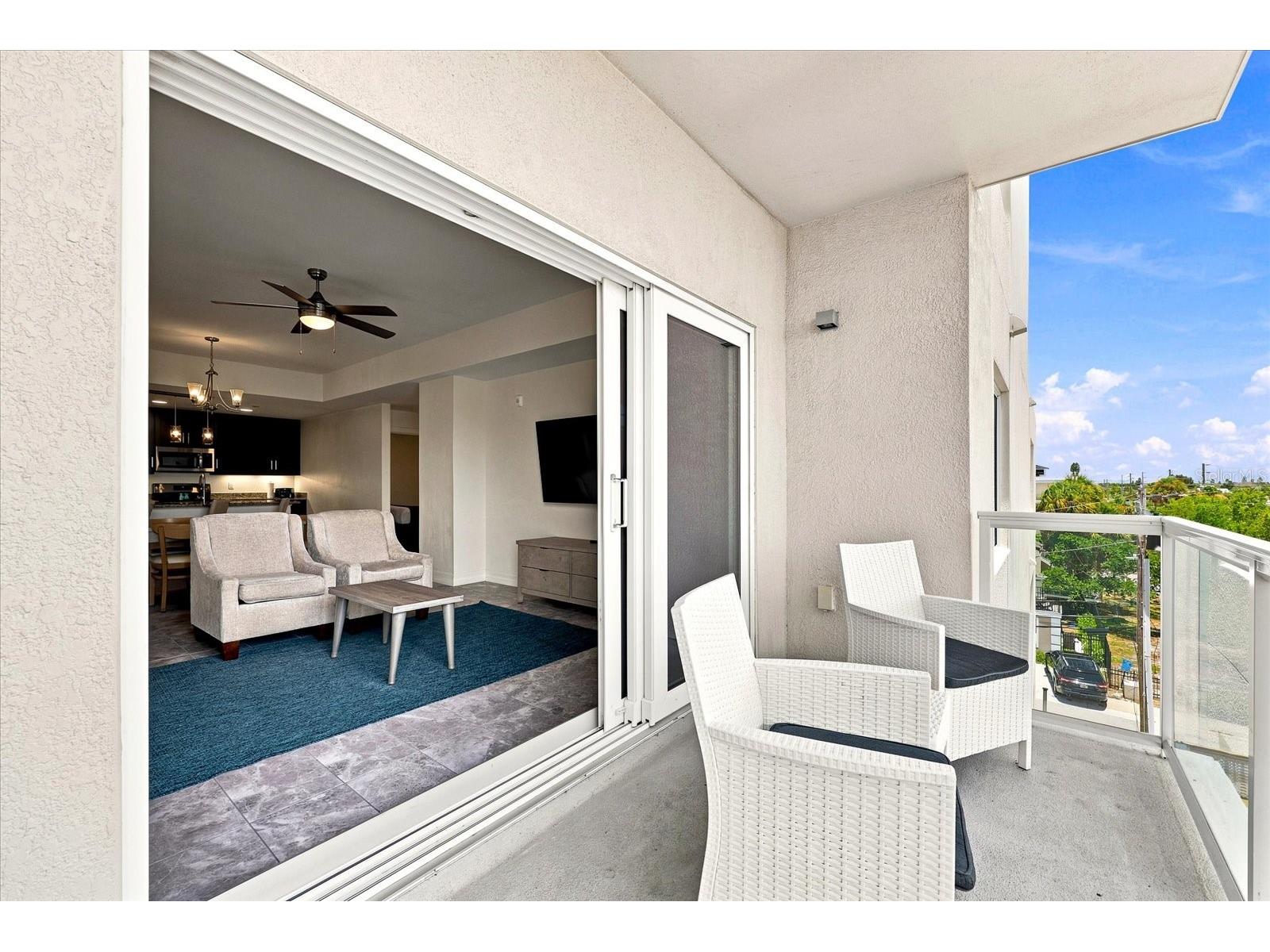 24 Avalon Street #405 Clearwater Beach FL 33767 TB8526605 image24