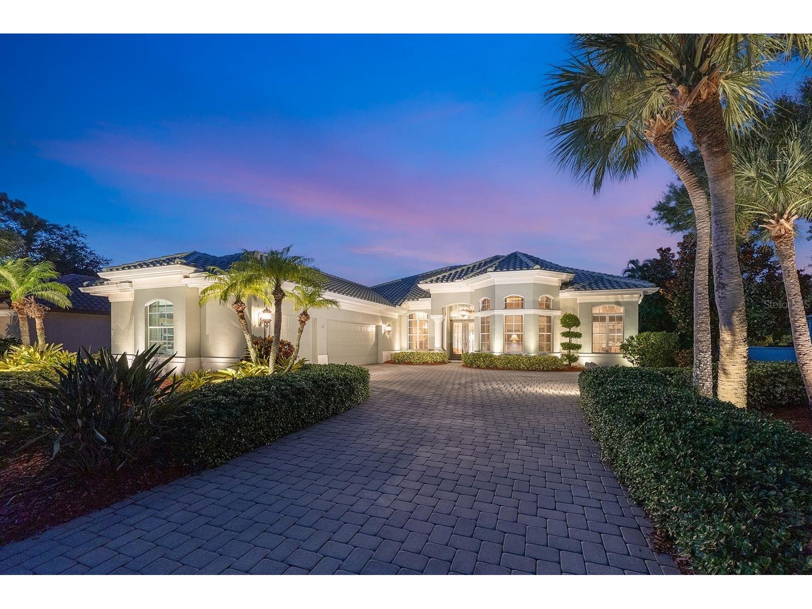 24 Grand Palms Boulevard Englewood FL 34223 - BOCA ROYALE N6145127 image1