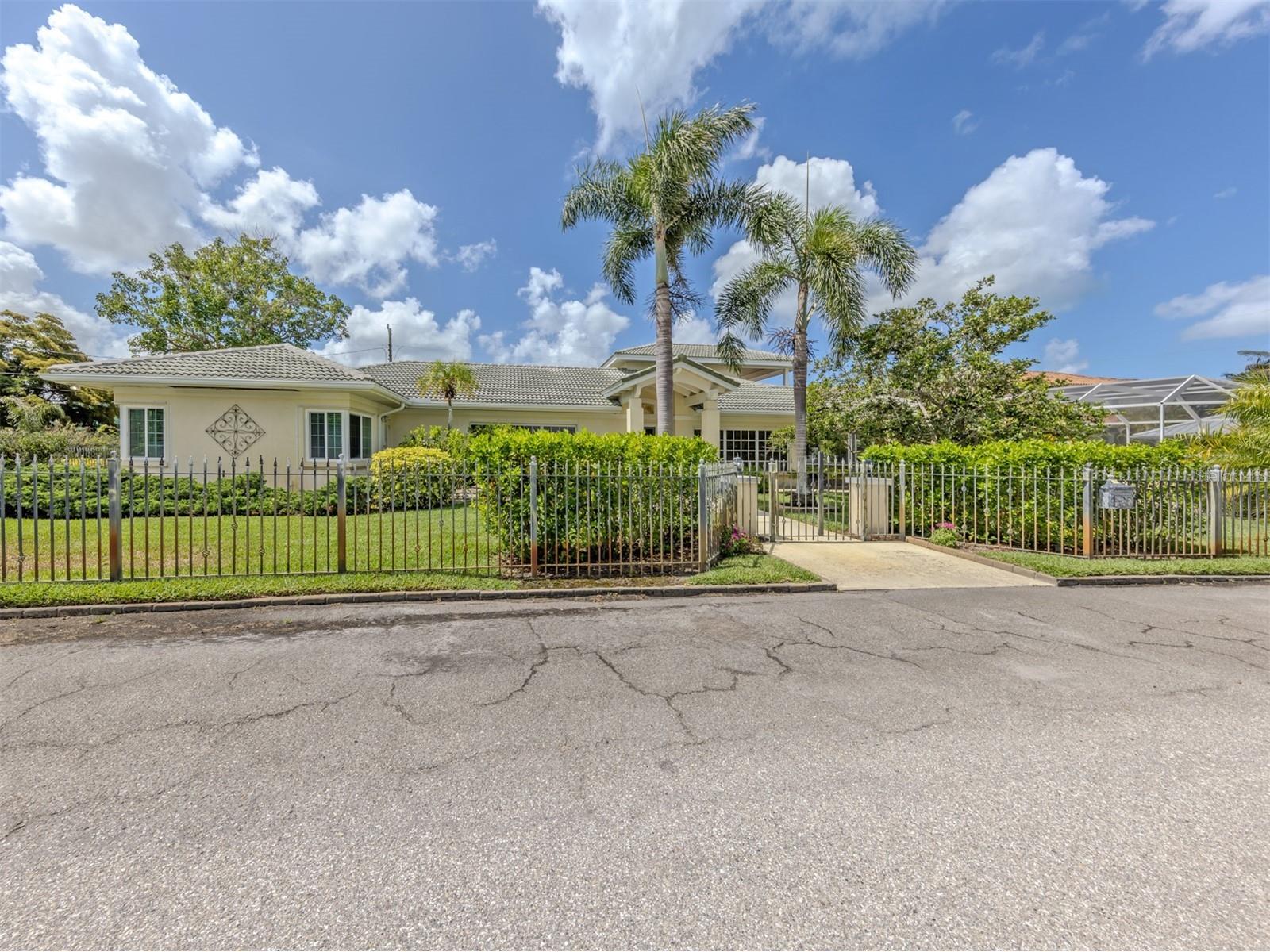 24 Gulf Manor Drive Venice FL 34285 N6144383 image8