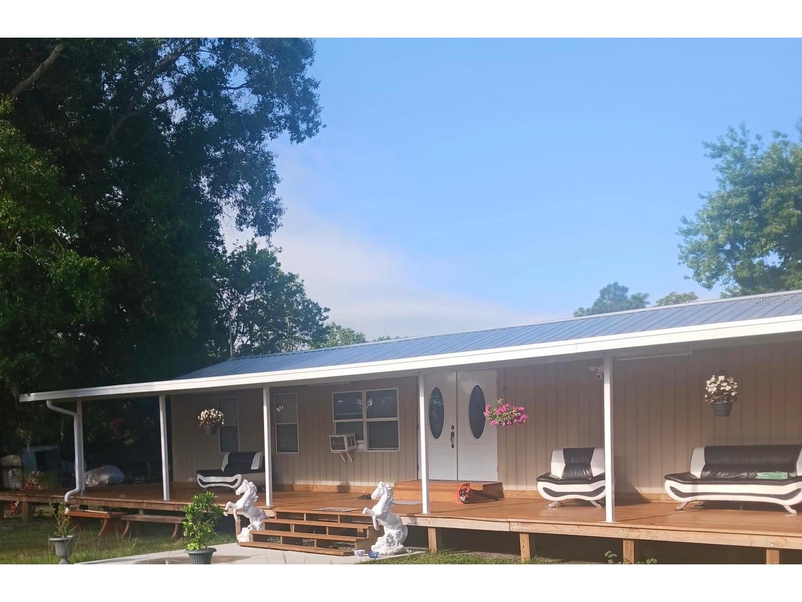 24 Hammons Way Frostproof FL 33843 TB8474337 image1