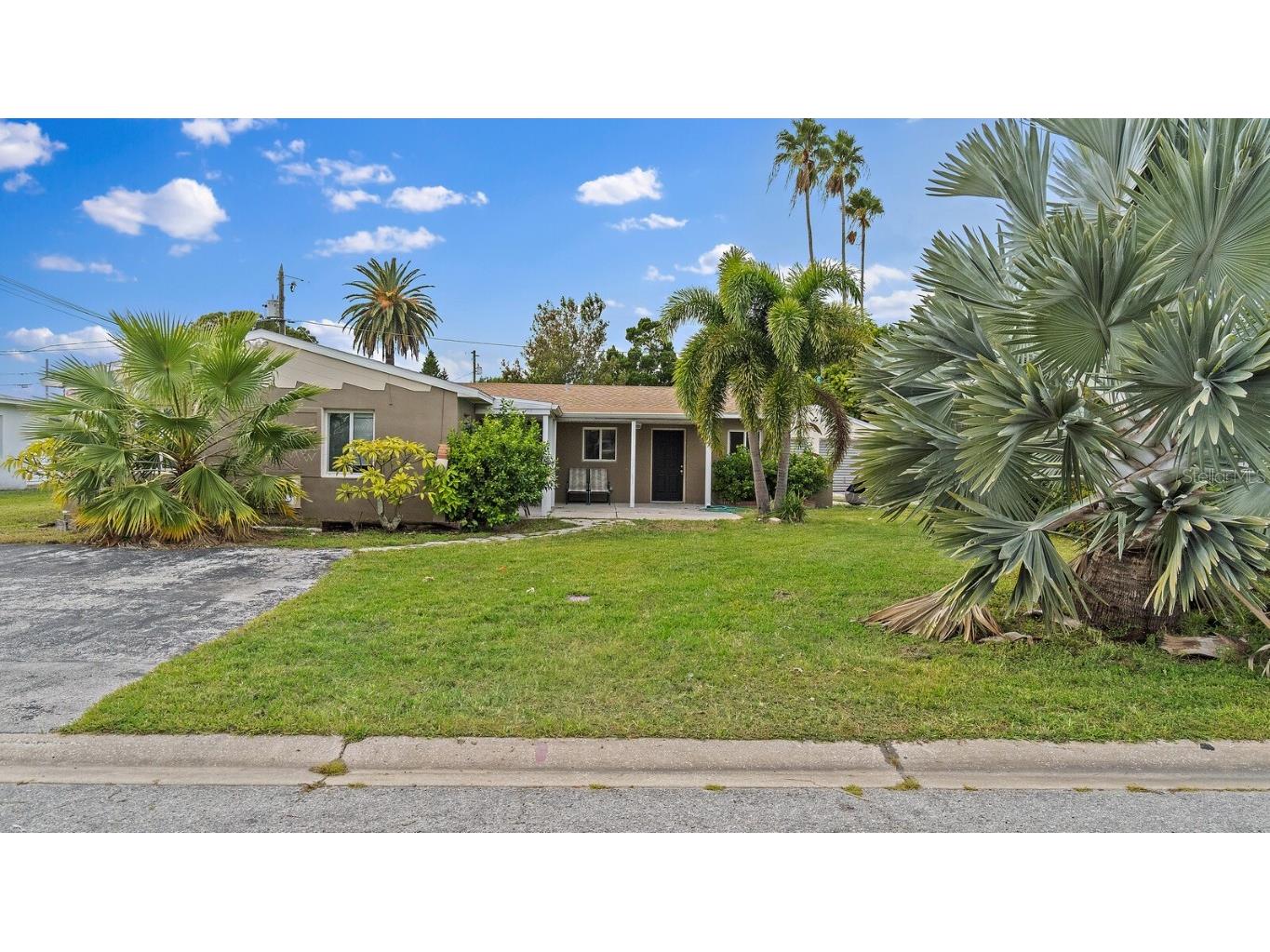 24 Lynn Way #24 Madeira Beach FL 33708 T3432142 image1