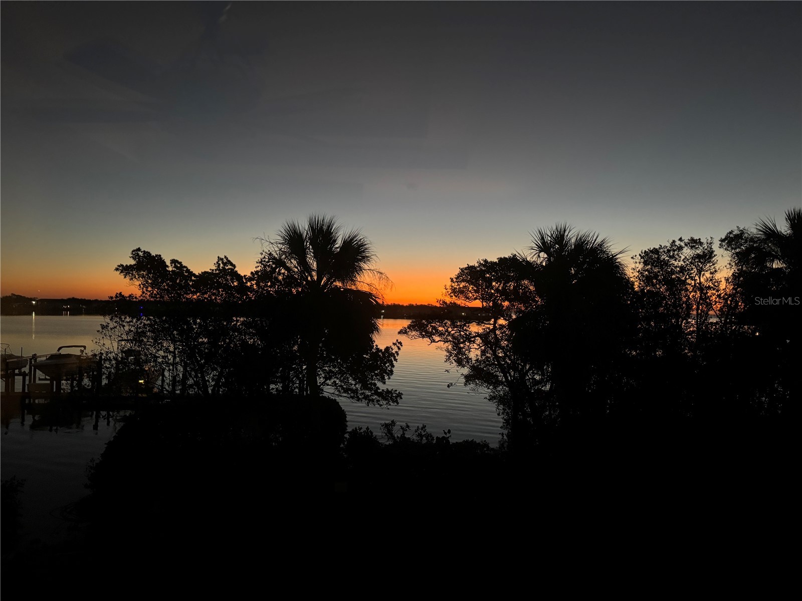 24 Mangrove Point Saint Petersburg FL 33705 - LITTLE BAYOU /TAMPA BAY TB8497564 image1