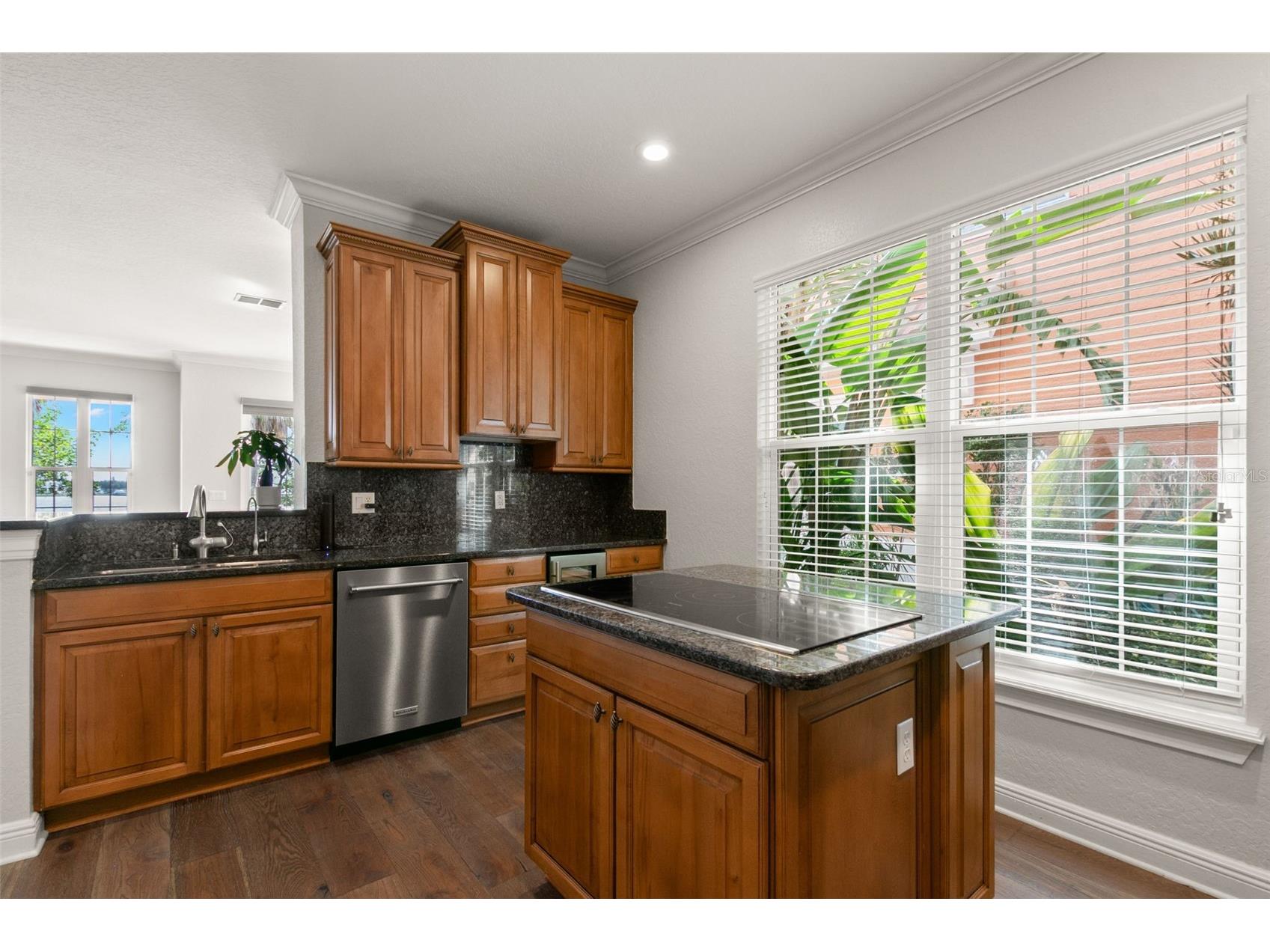 24 Mangrove Point Saint Petersburg FL 33705 - LITTLE BAYOU /TAMPA BAY TB8497564 image16
