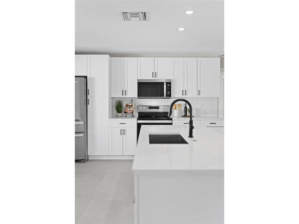 24 Marina Terrace Treasure Island FL 33706 TB8406865 image16