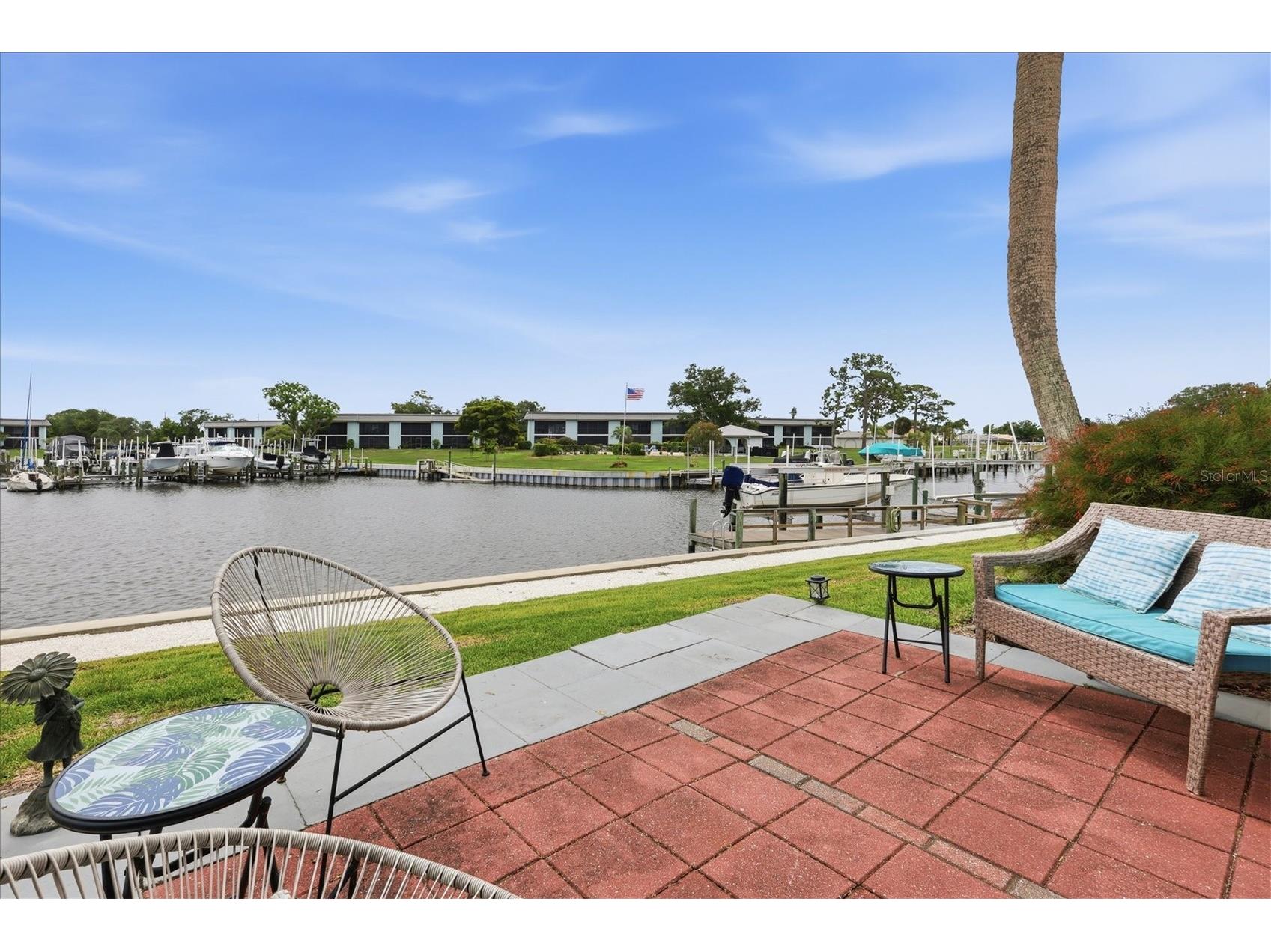 24 N Oakwood Drive N #24 Englewood FL 34223 N6144584 image1