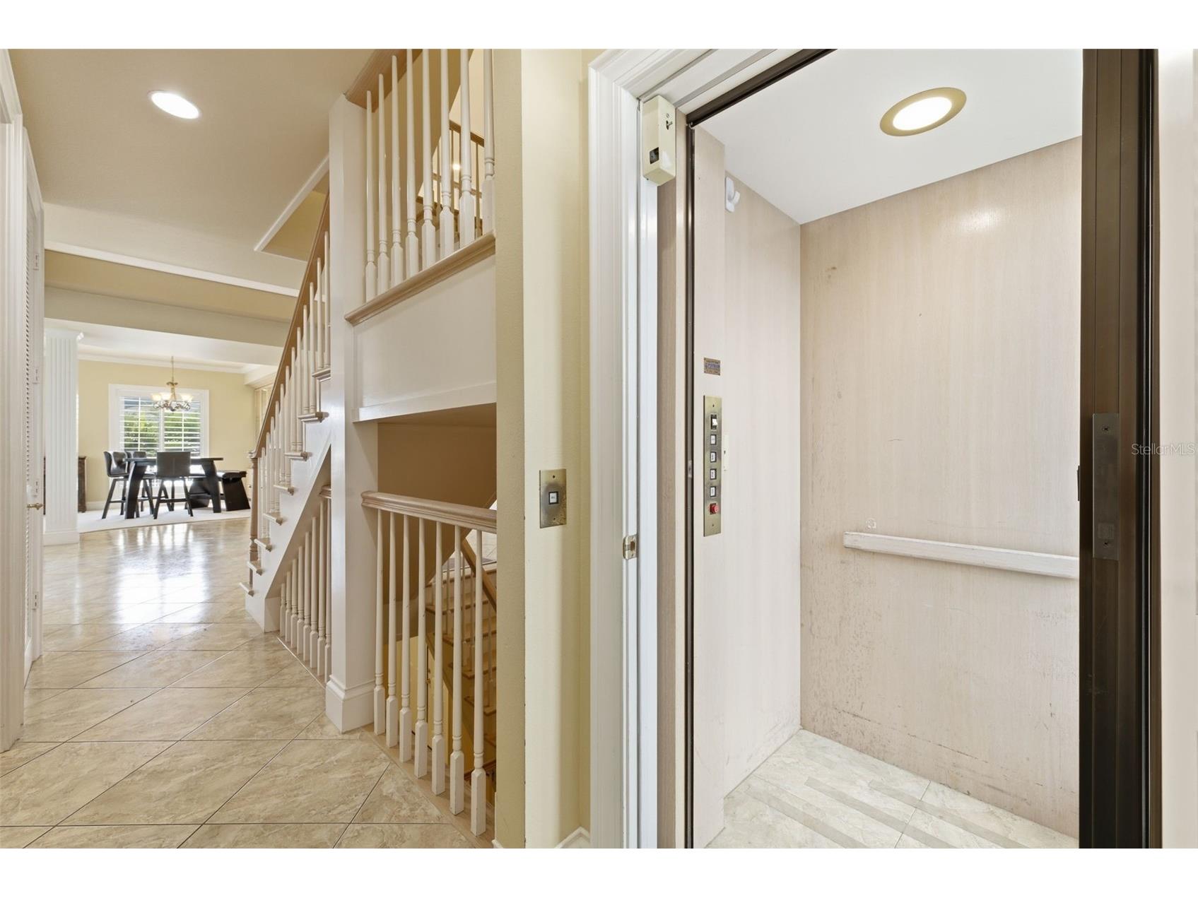 24 N Pine Circle Belleair FL 33756 - CLEARWATER HORBOR TB8507581 image11