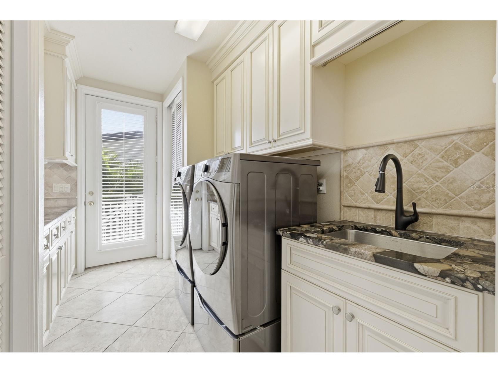 24 N Pine Circle Belleair FL 33756 - CLEARWATER HORBOR TB8507581 image39