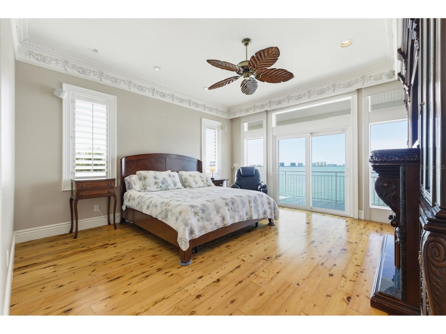 24 N Pine Circle Belleair FL 33756 - CLEARWATER HORBOR TB8507581 image42