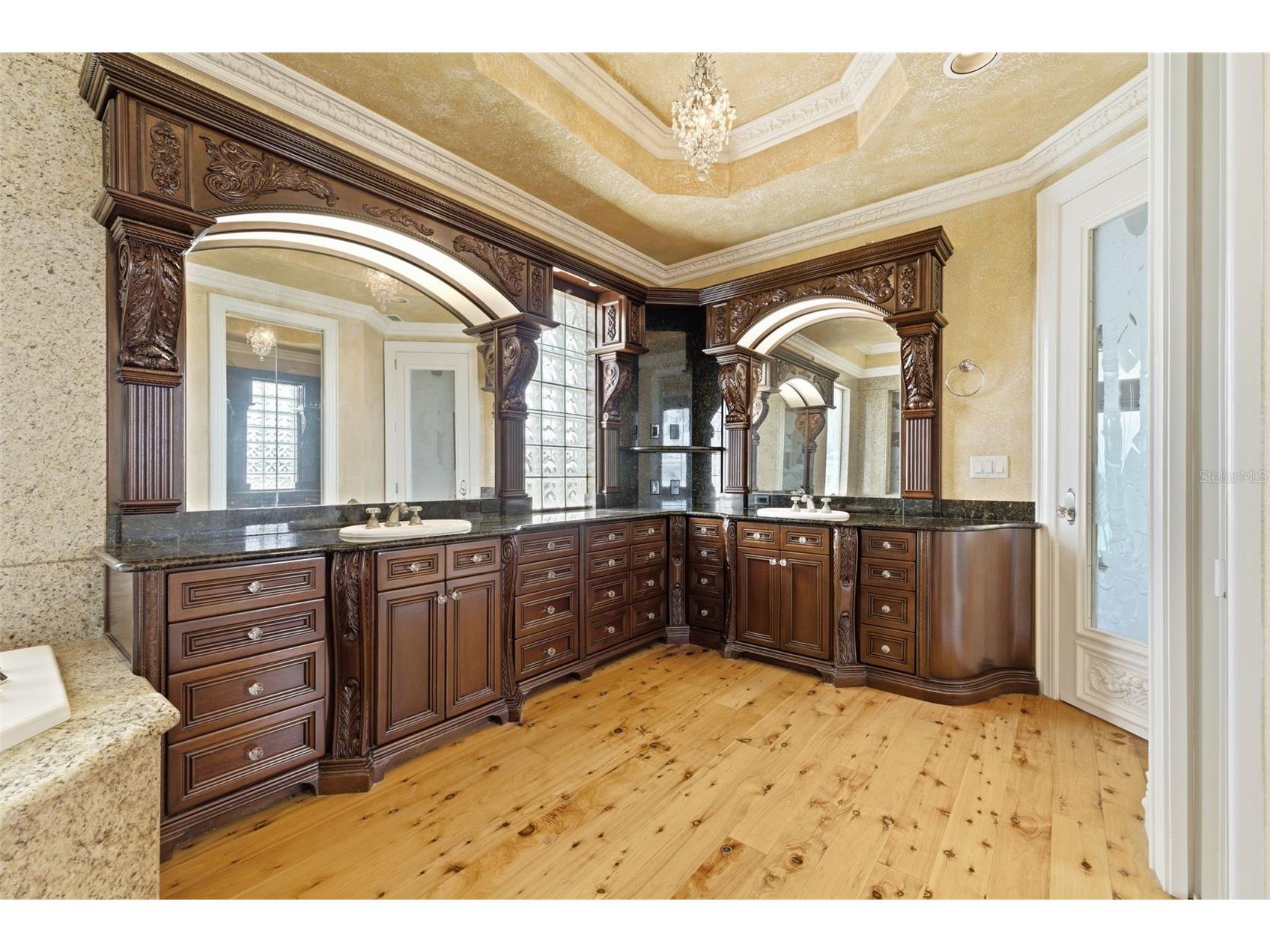24 N Pine Circle Belleair FL 33756 - CLEARWATER HORBOR TB8507581 image46
