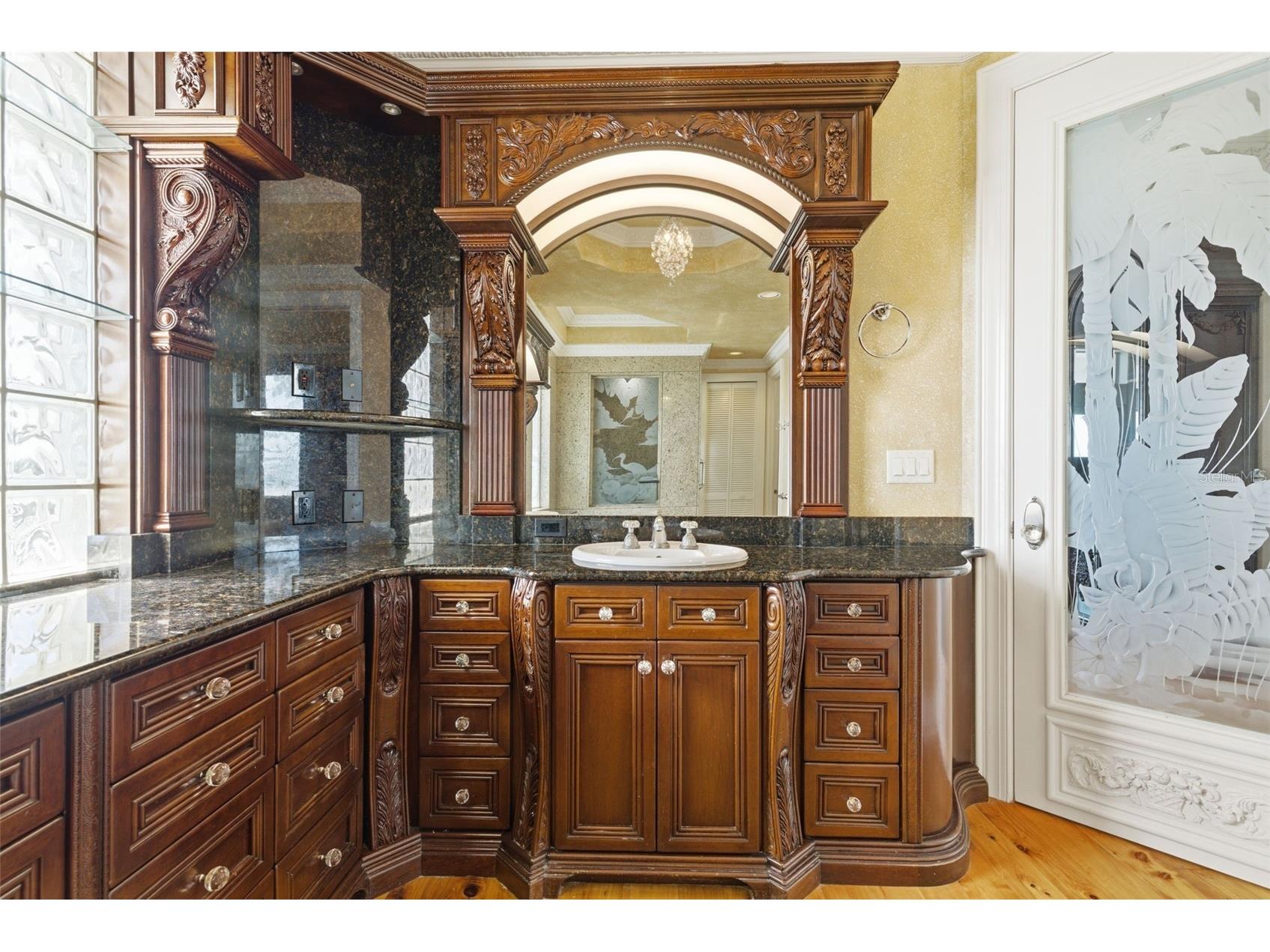 24 N Pine Circle Belleair FL 33756 - CLEARWATER HORBOR TB8507581 image47