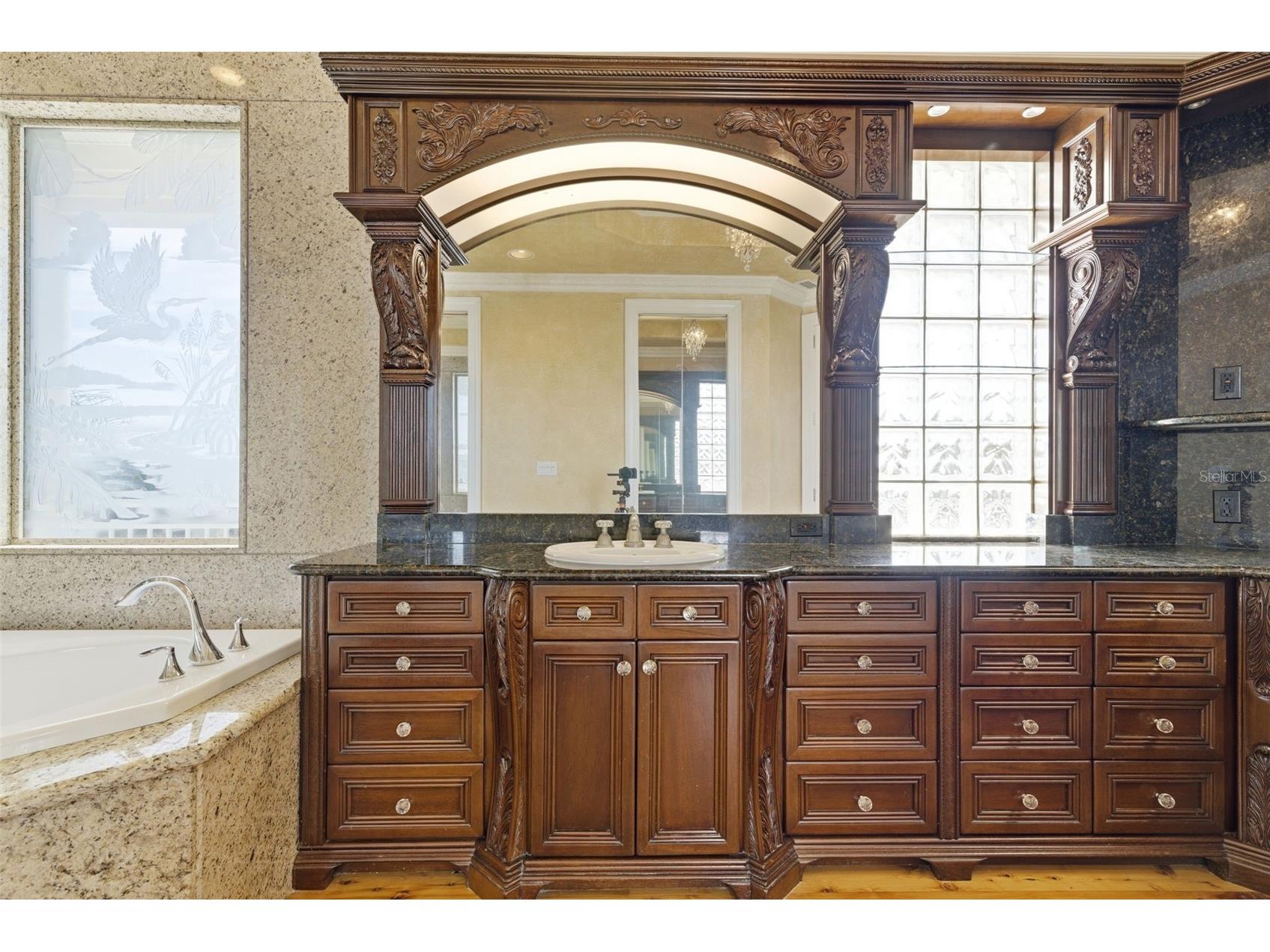 24 N Pine Circle Belleair FL 33756 - CLEARWATER HORBOR TB8507581 image48