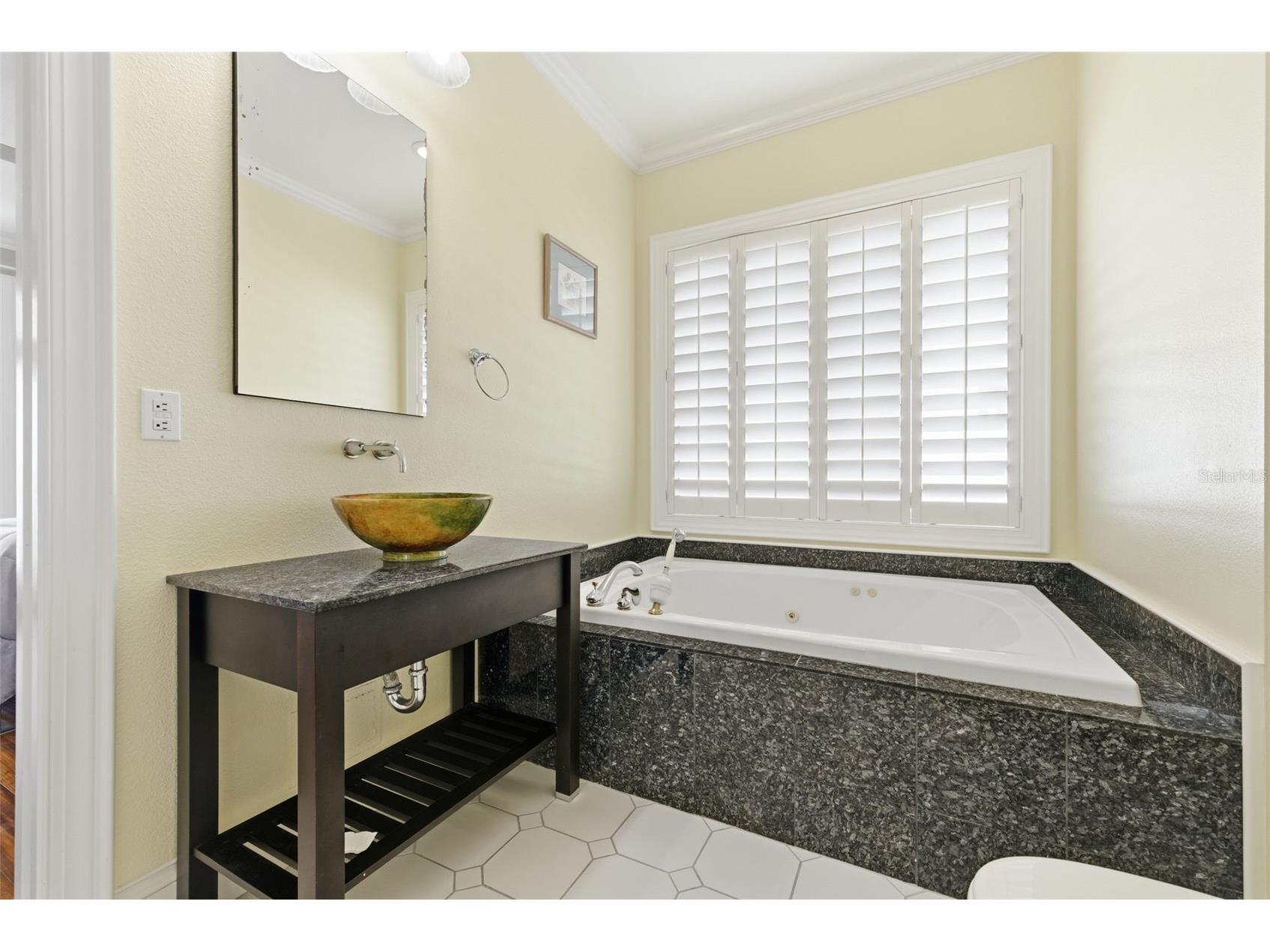 24 N Pine Circle Belleair FL 33756 - CLEARWATER HORBOR TB8507581 image55