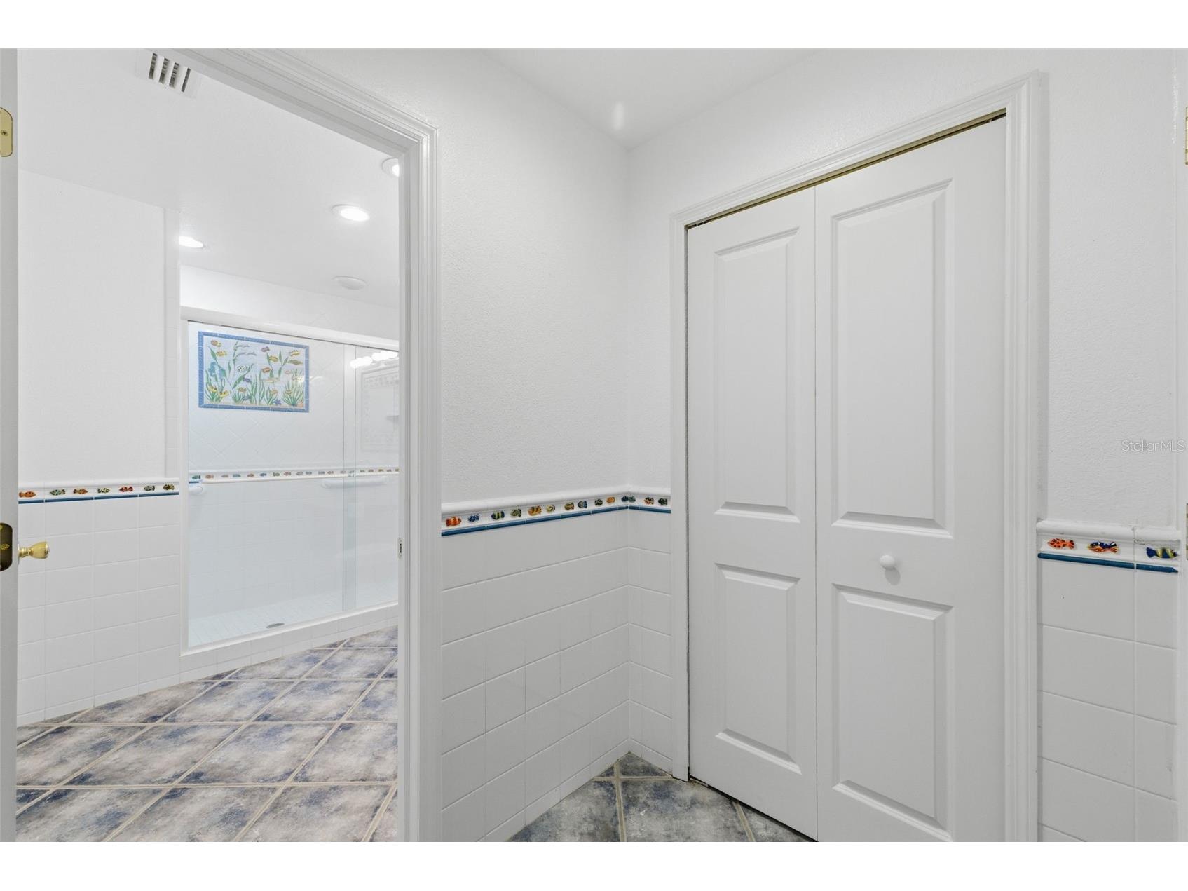 24 N Pine Circle Belleair FL 33756 - CLEARWATER HORBOR TB8507581 image75