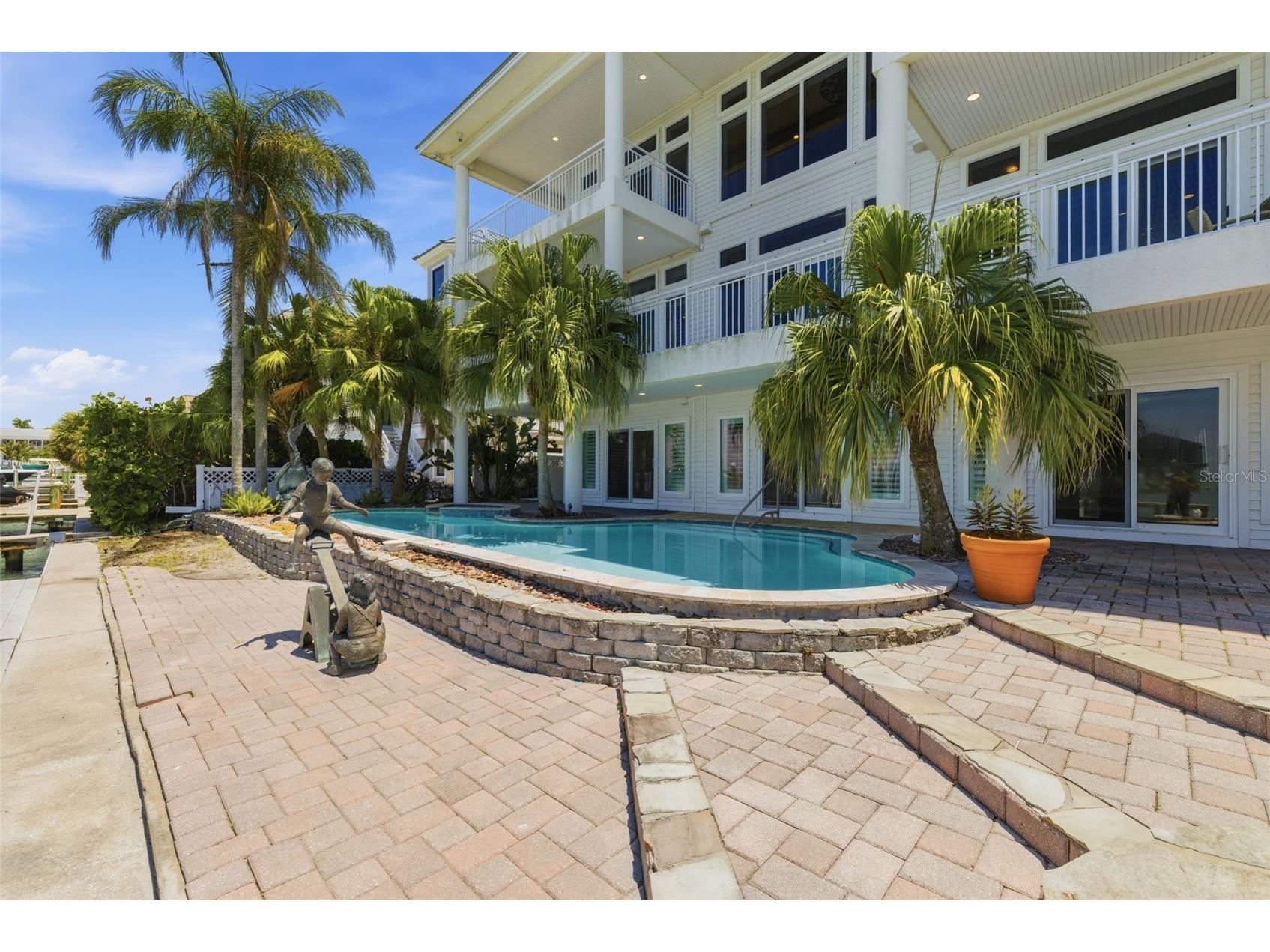 24 N Pine Circle Belleair FL 33756 - CLEARWATER HORBOR TB8507581 image82