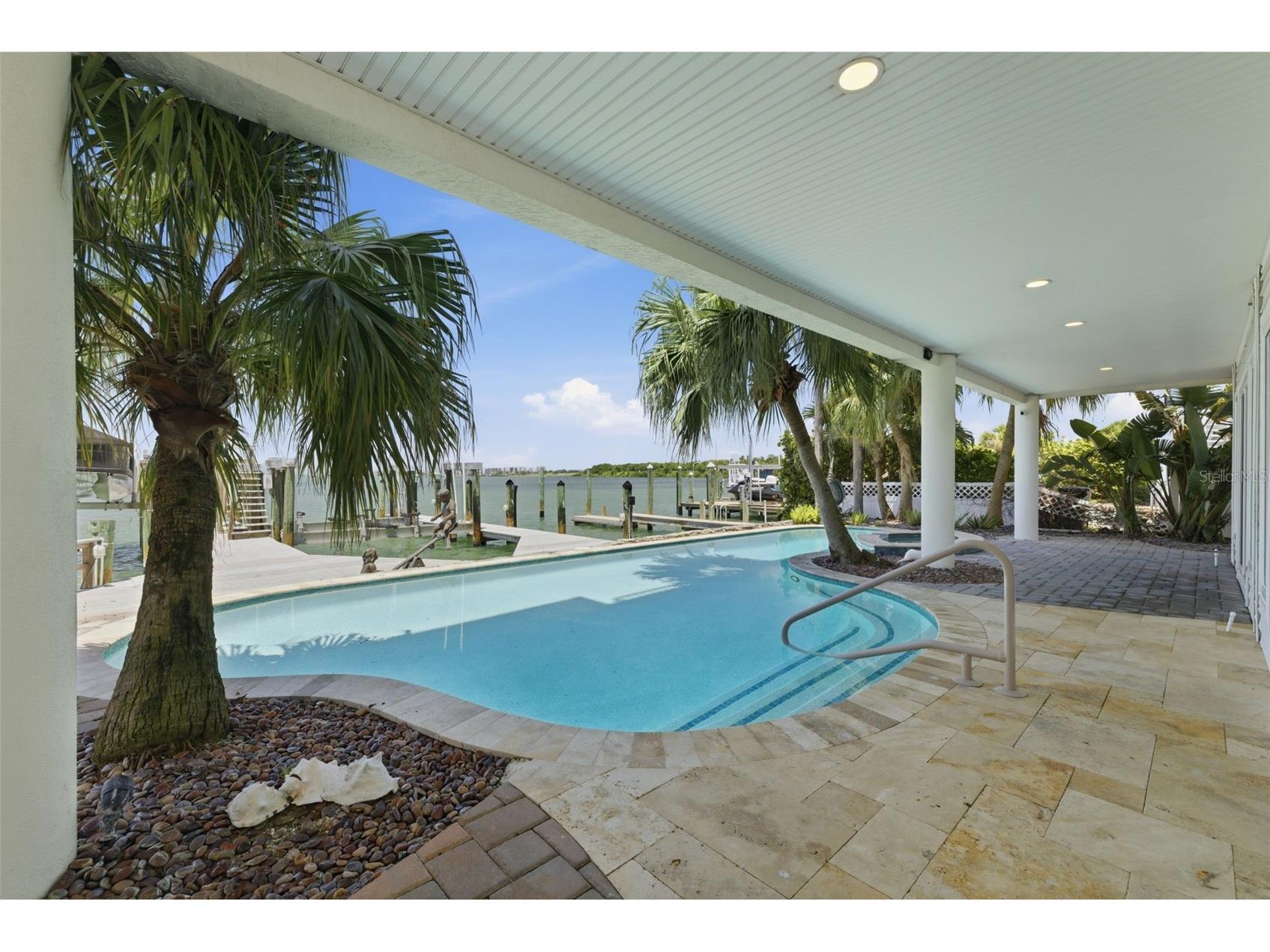 24 N Pine Circle Belleair FL 33756 - CLEARWATER HORBOR TB8507581 image83