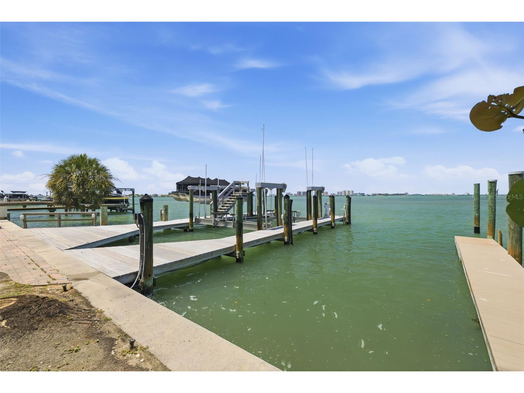 24 N Pine Circle Belleair FL 33756 - CLEARWATER HORBOR TB8507581 image88