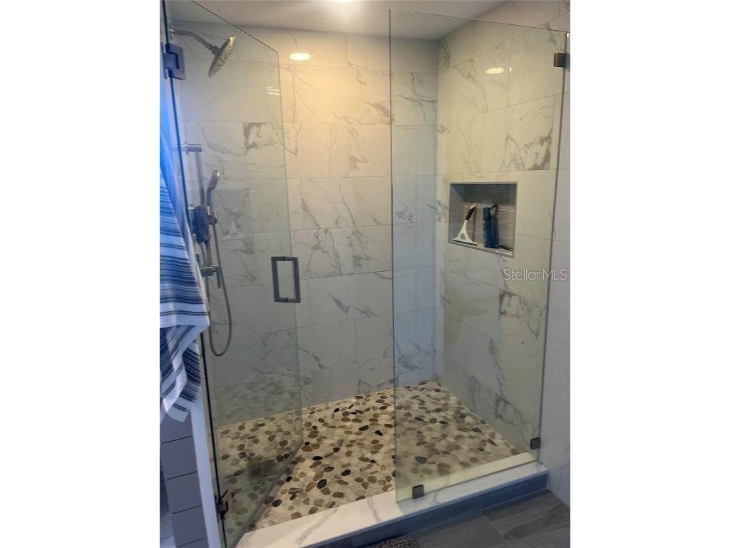24 Oakwood Drive N #24 Englewood FL 34223 O6341594 image3