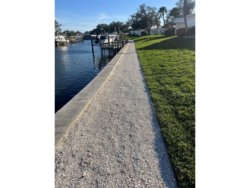 24 Oakwood Drive N #24 Englewood FL 34223 O6341594 image7