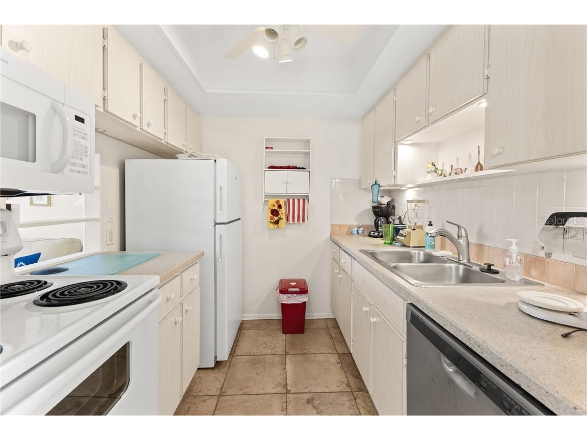 24 Quails Run Boulevard #5 Englewood FL 34223 D6144607 image9