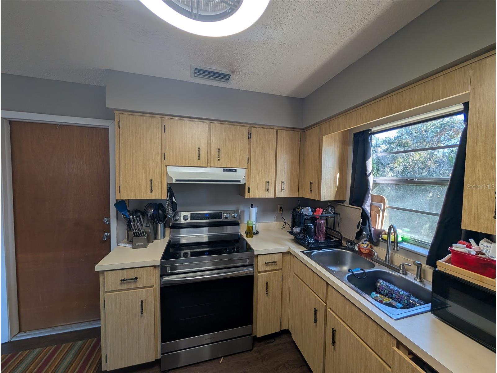 24 S Courtland Boulevard Deltona FL 32738 O6380868 image35