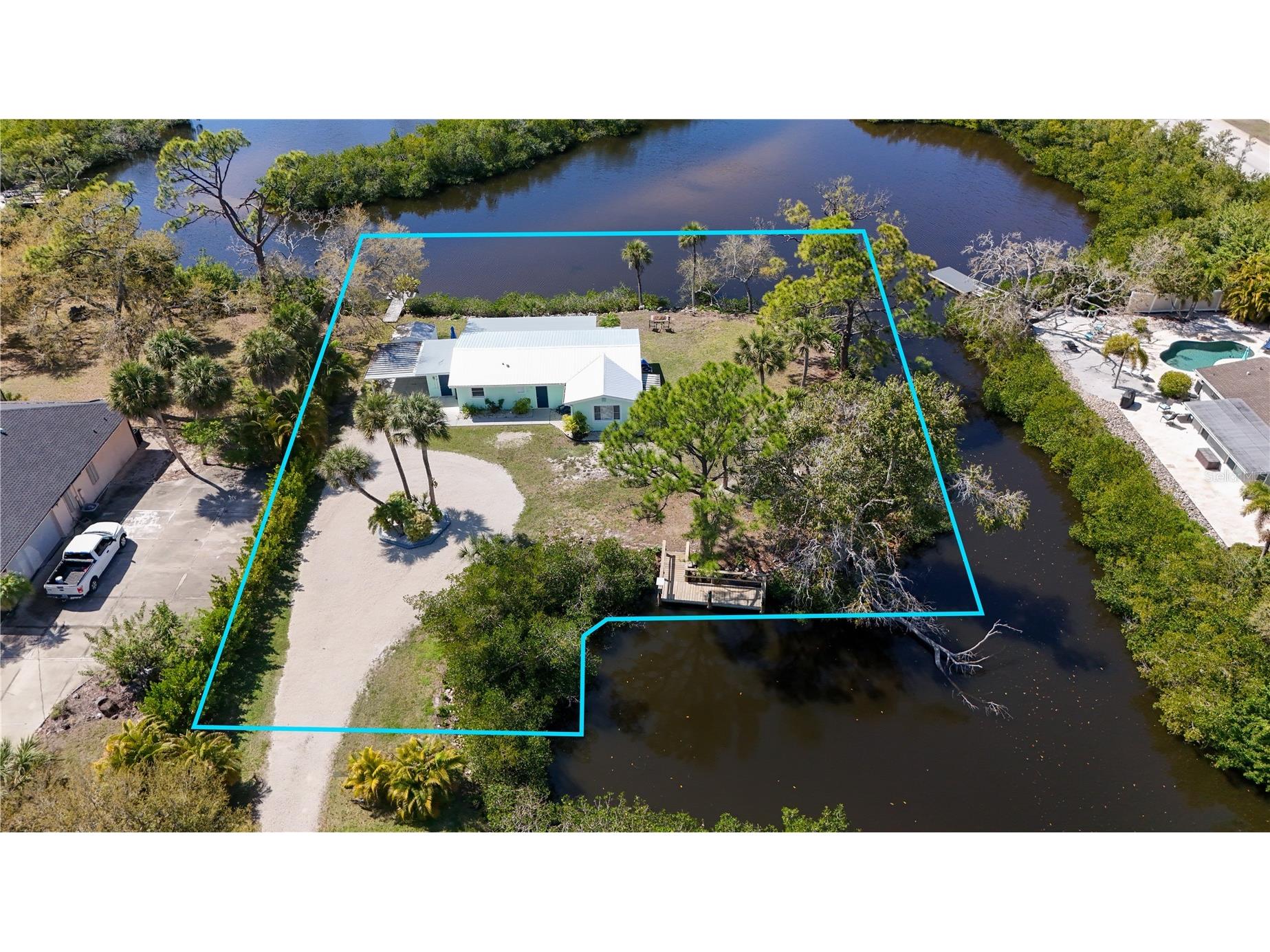 24 S Oxford Drive Englewood FL 34223 - GOTTFRIED CREEK D6146493 image1