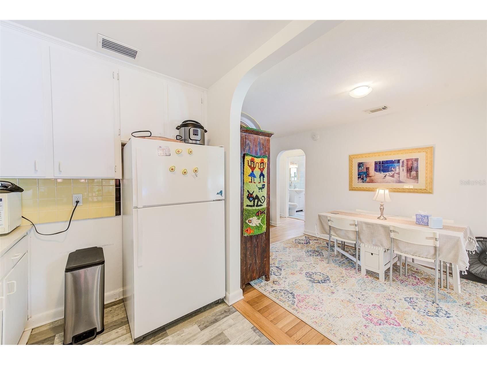 240-242 Mateo Way NE Saint Petersburg FL 33704 TB8471050 image10