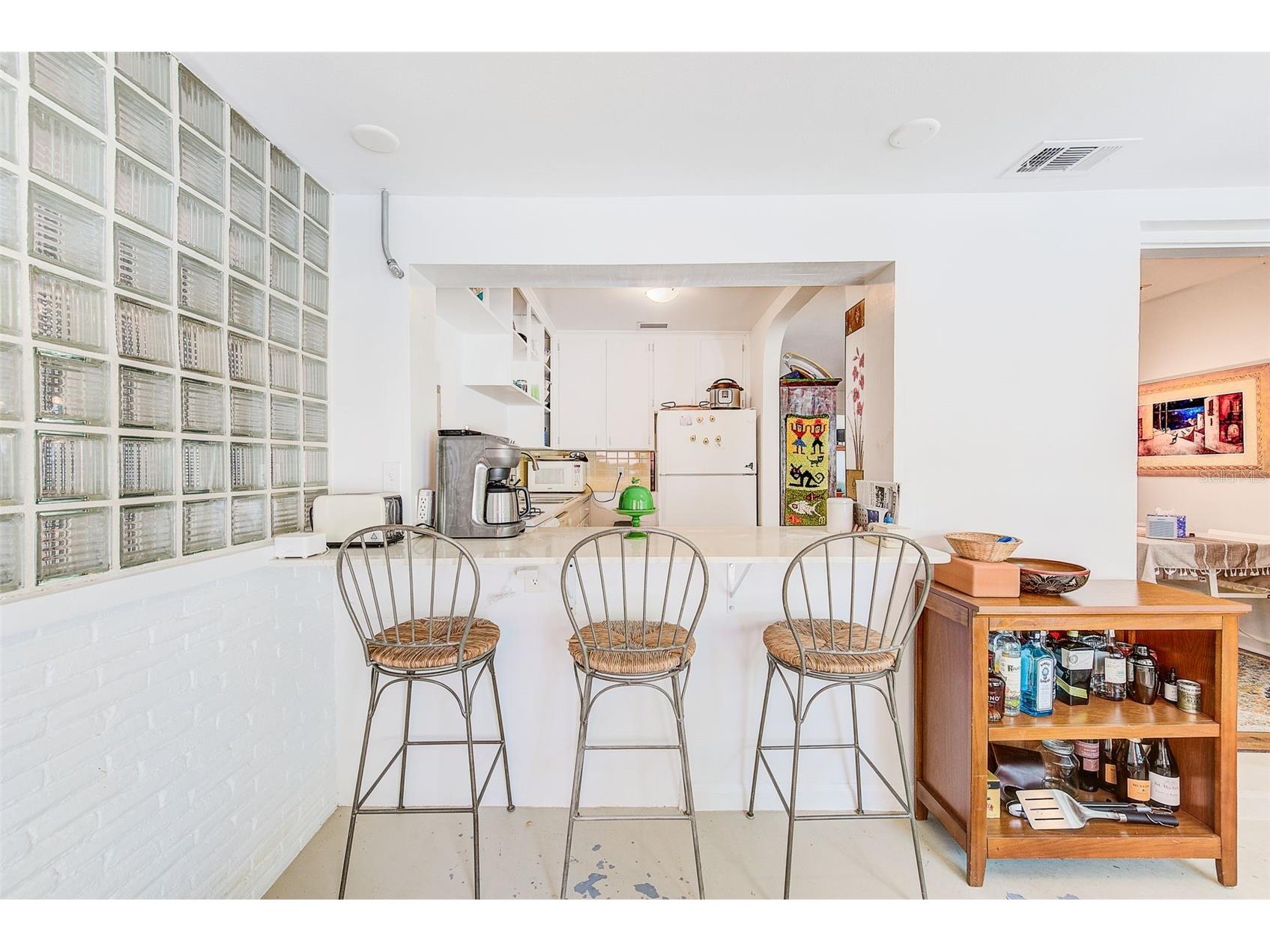 240-242 Mateo Way NE Saint Petersburg FL 33704 TB8471050 image11