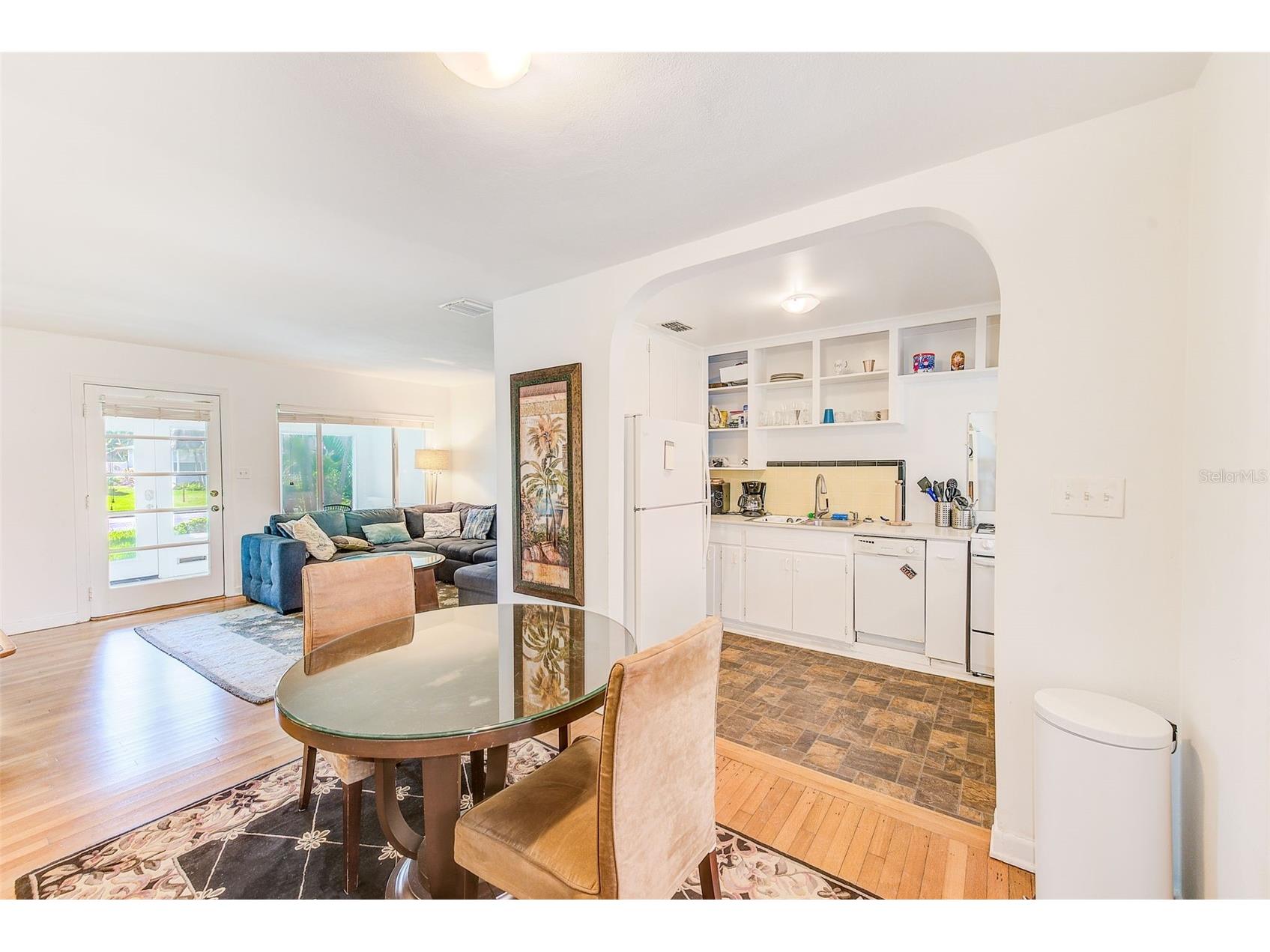 240-242 Mateo Way NE Saint Petersburg FL 33704 TB8471050 image27