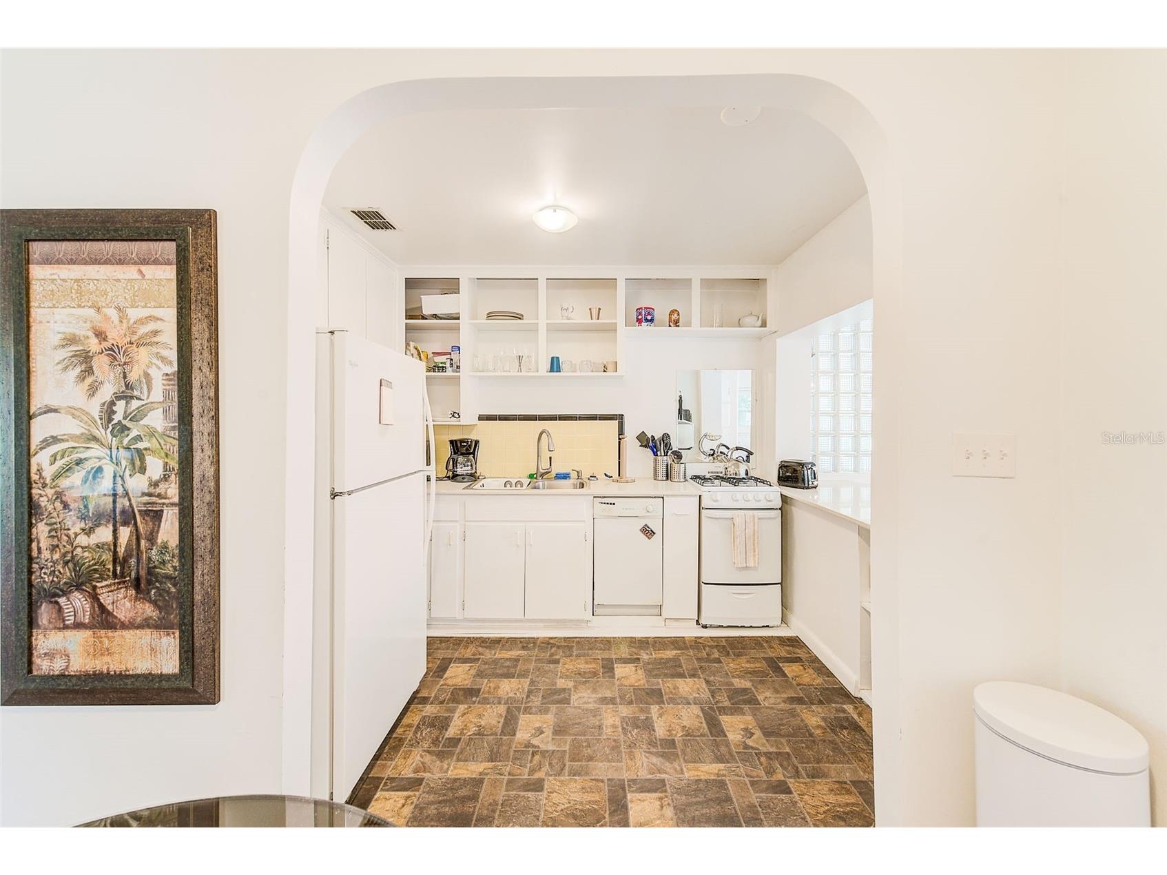 240-242 Mateo Way NE Saint Petersburg FL 33704 TB8471050 image28