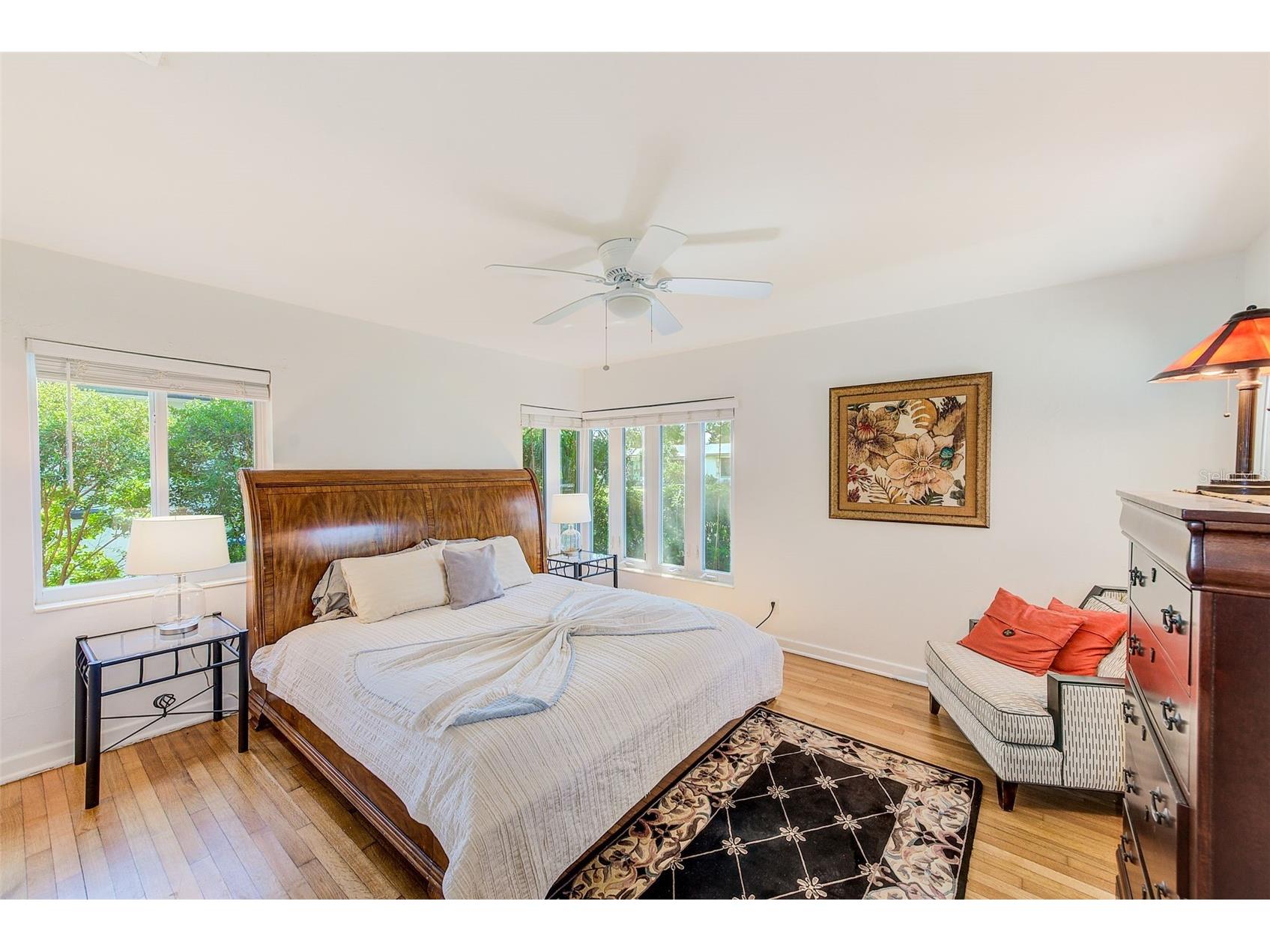 240-242 Mateo Way NE Saint Petersburg FL 33704 TB8471050 image36