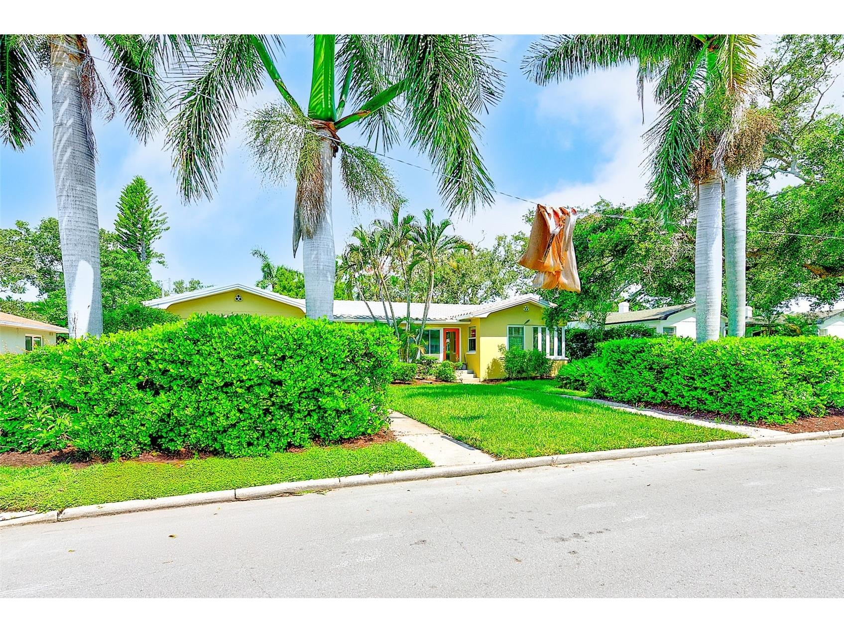 240-242 Mateo Way NE Saint Petersburg FL 33704 TB8471050 image47