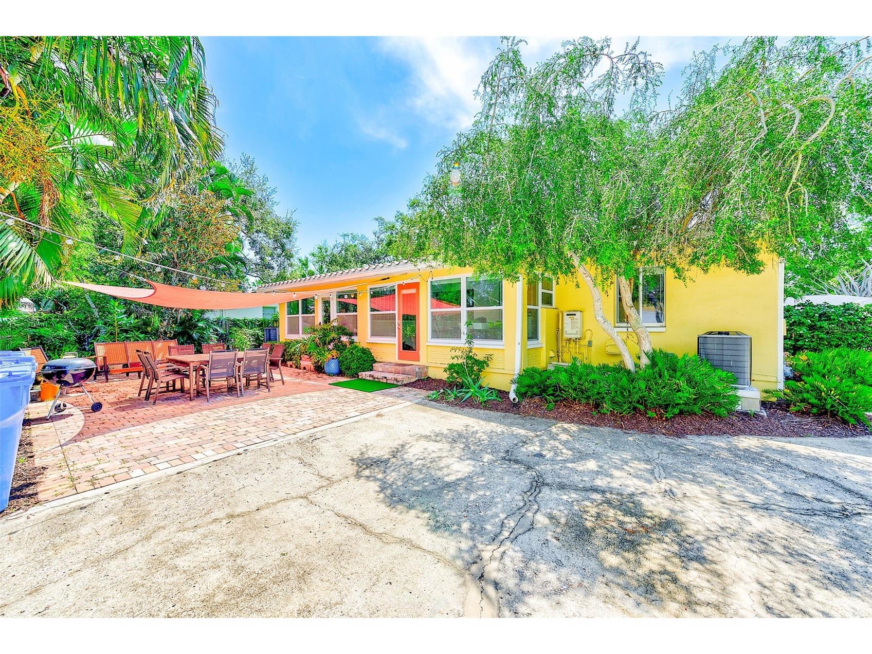 240-242 Mateo Way NE Saint Petersburg FL 33704 TB8471050 image50