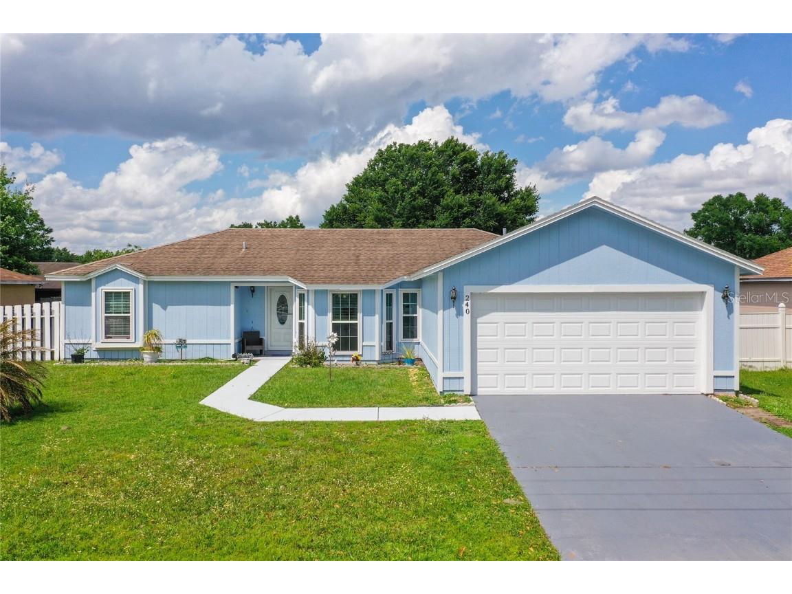 240 Canterbury Court Kissimmee FL 34758 S5065370 image1