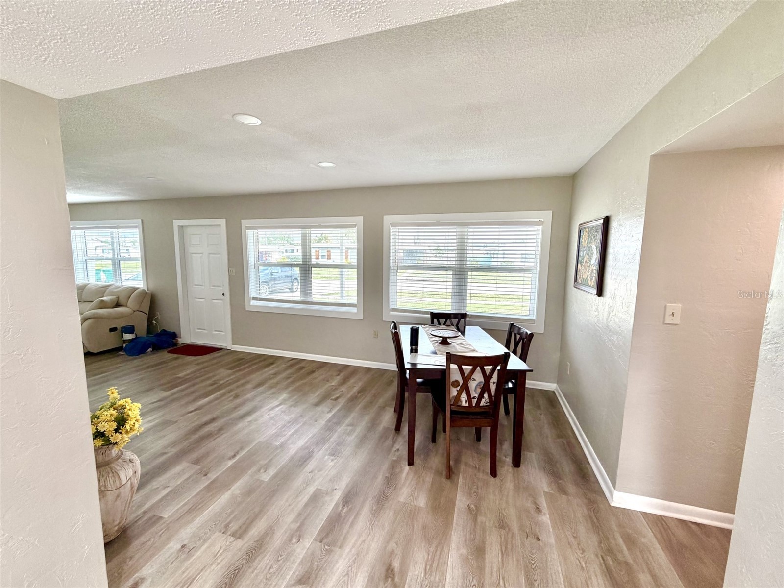 240 Dalton Boulevard Port Charlotte FL 33952 D6147082 image4