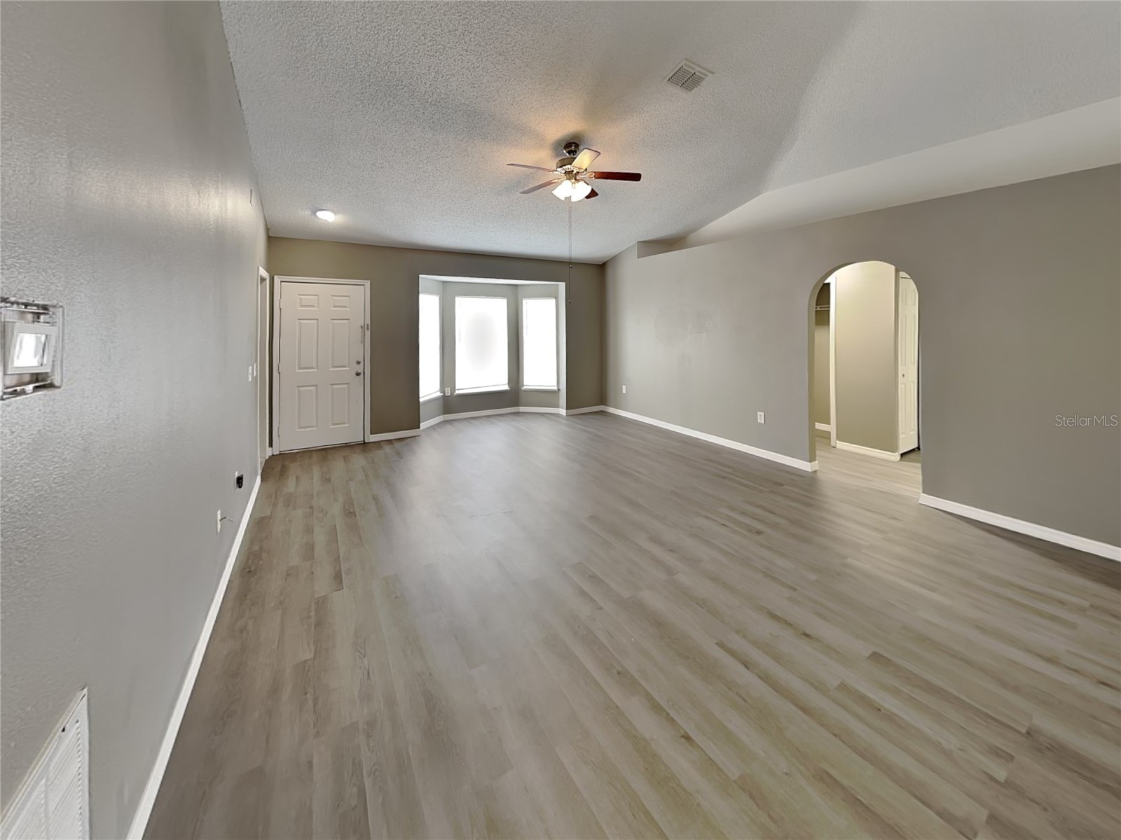 240 Dalton Drive Kissimmee FL 34758 O6384112 image2