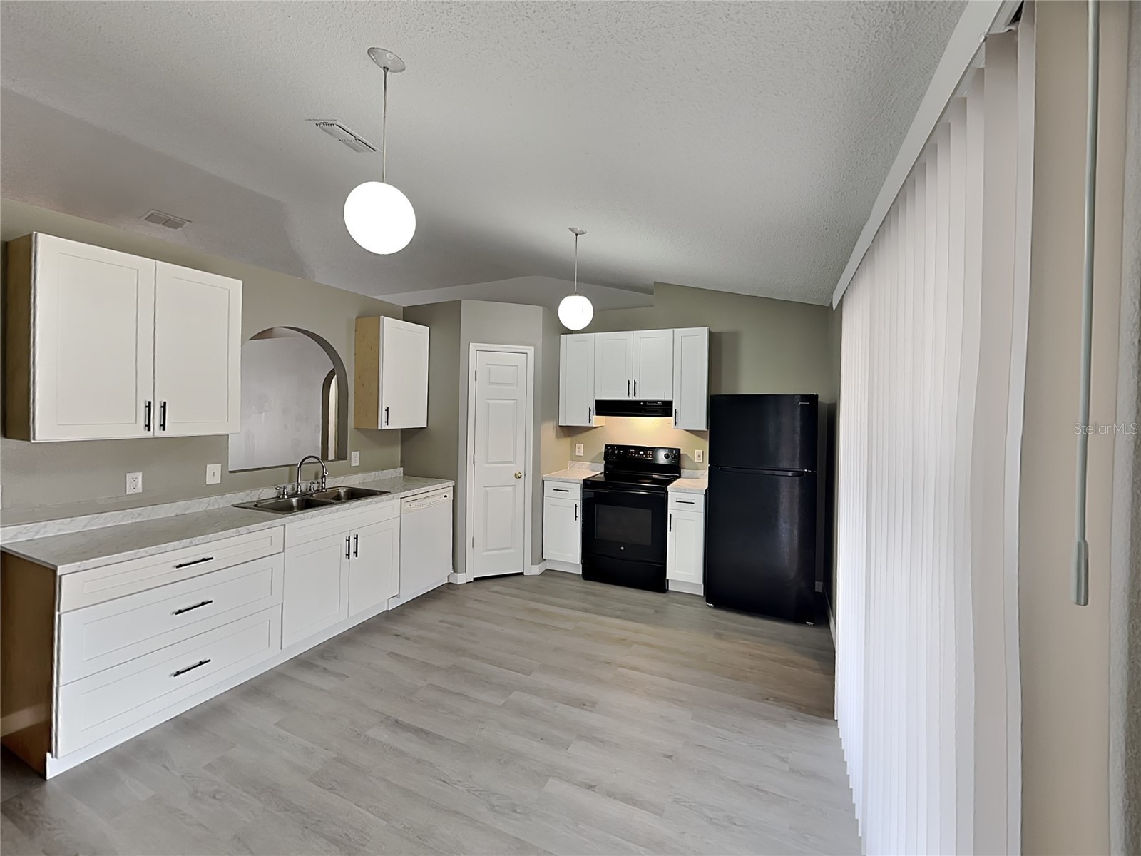 240 Dalton Drive Kissimmee FL 34758 O6384112 image4