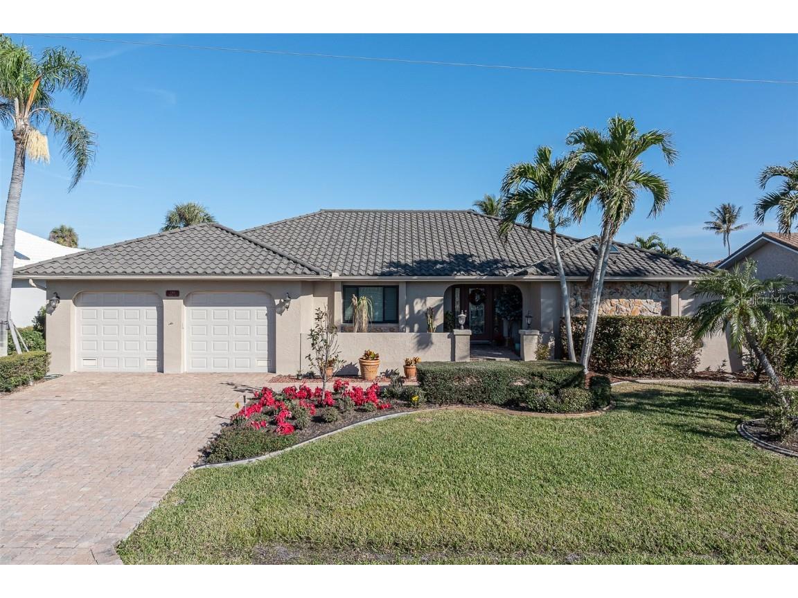 240 Divinci Drive Punta Gorda FL 33950 - SAND FISH COVE CANAL C7500290 image1