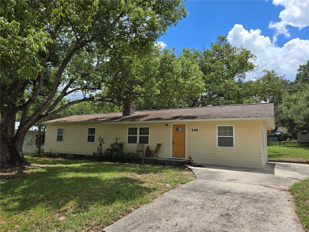 240 E Beach Street Groveland FL 34736 O6332309 image1