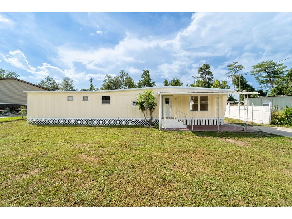 240 Evergreen Terrace Deland FL 32724 V4944539 image1