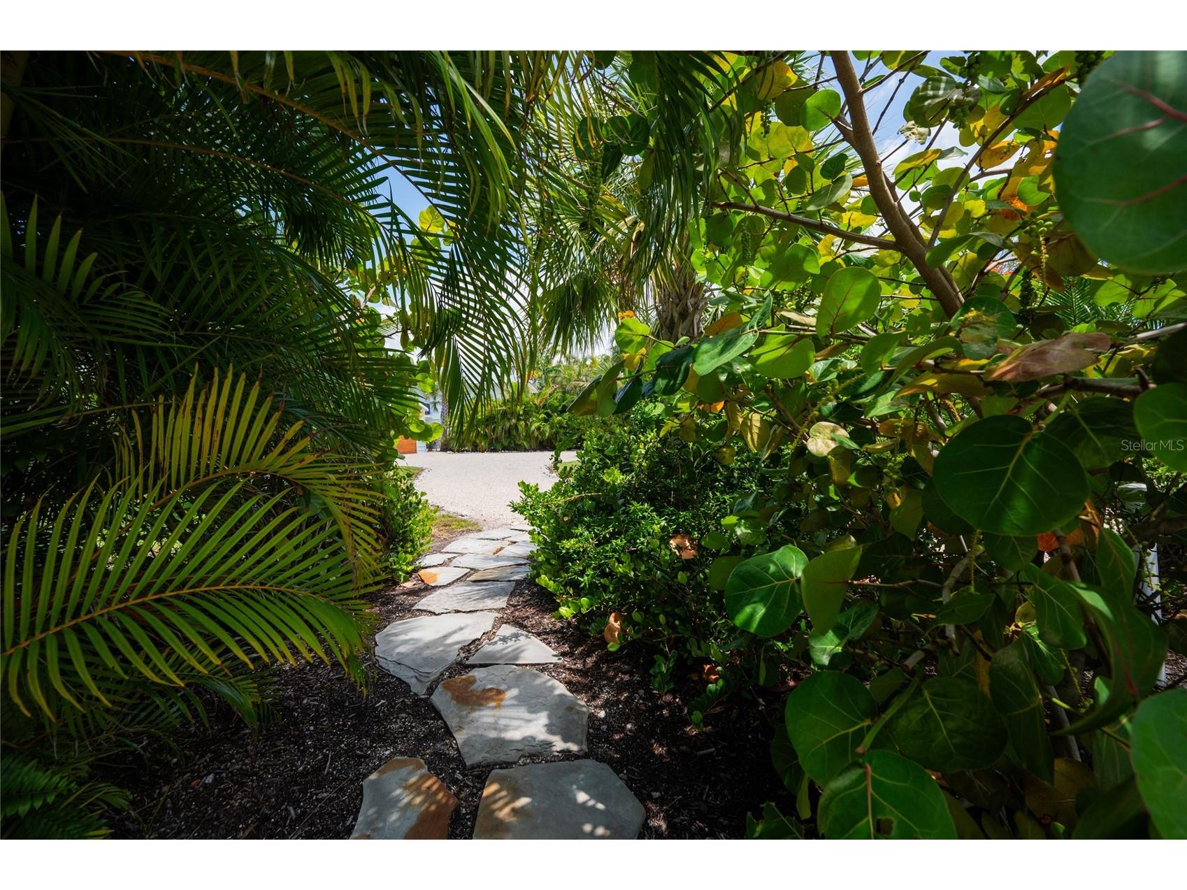 240 Gladiolus Street Anna Maria FL 34216 A4694634 image7
