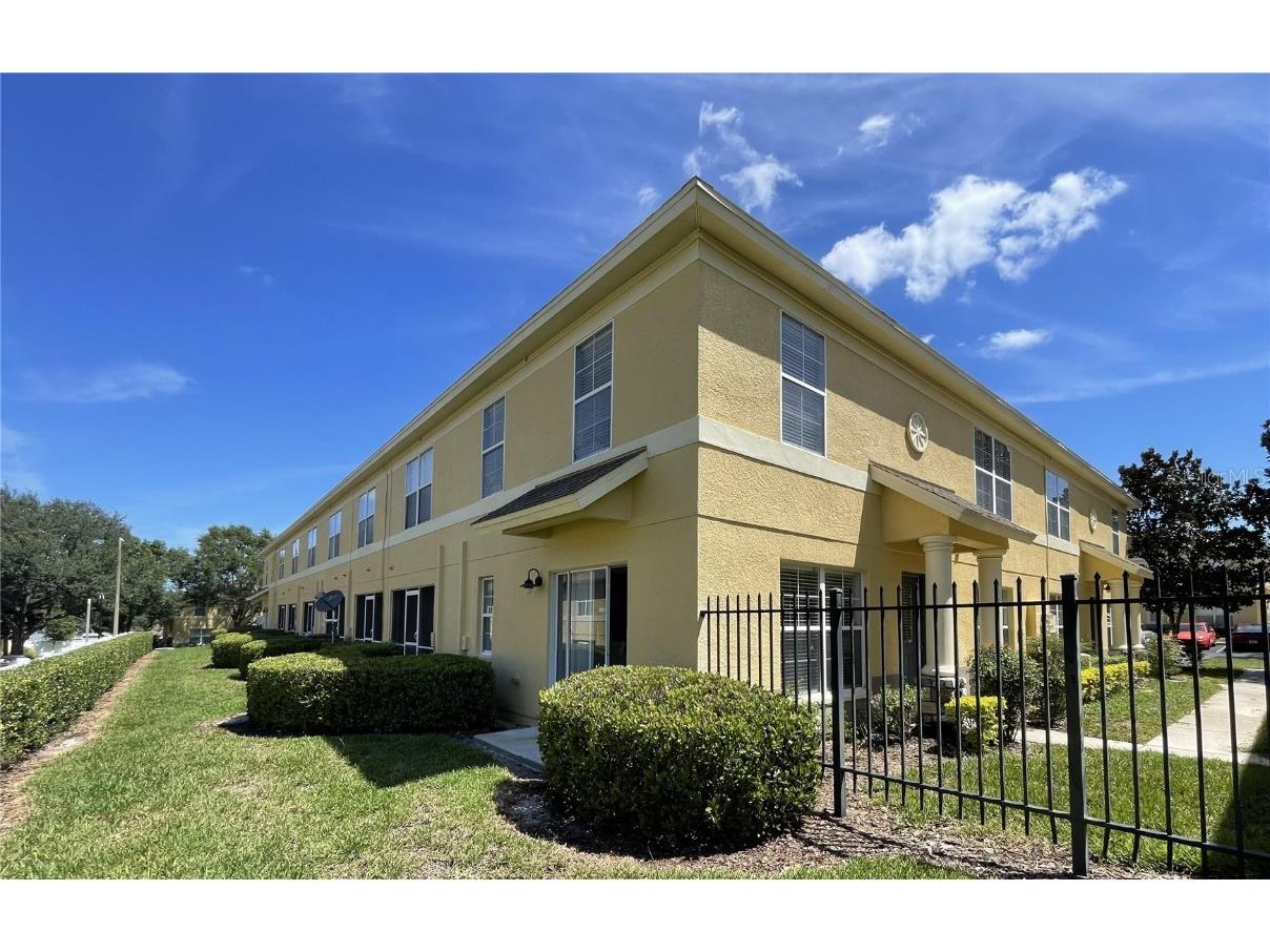 240 Hardcastle Place Valrico FL 33594 T3470012 image1