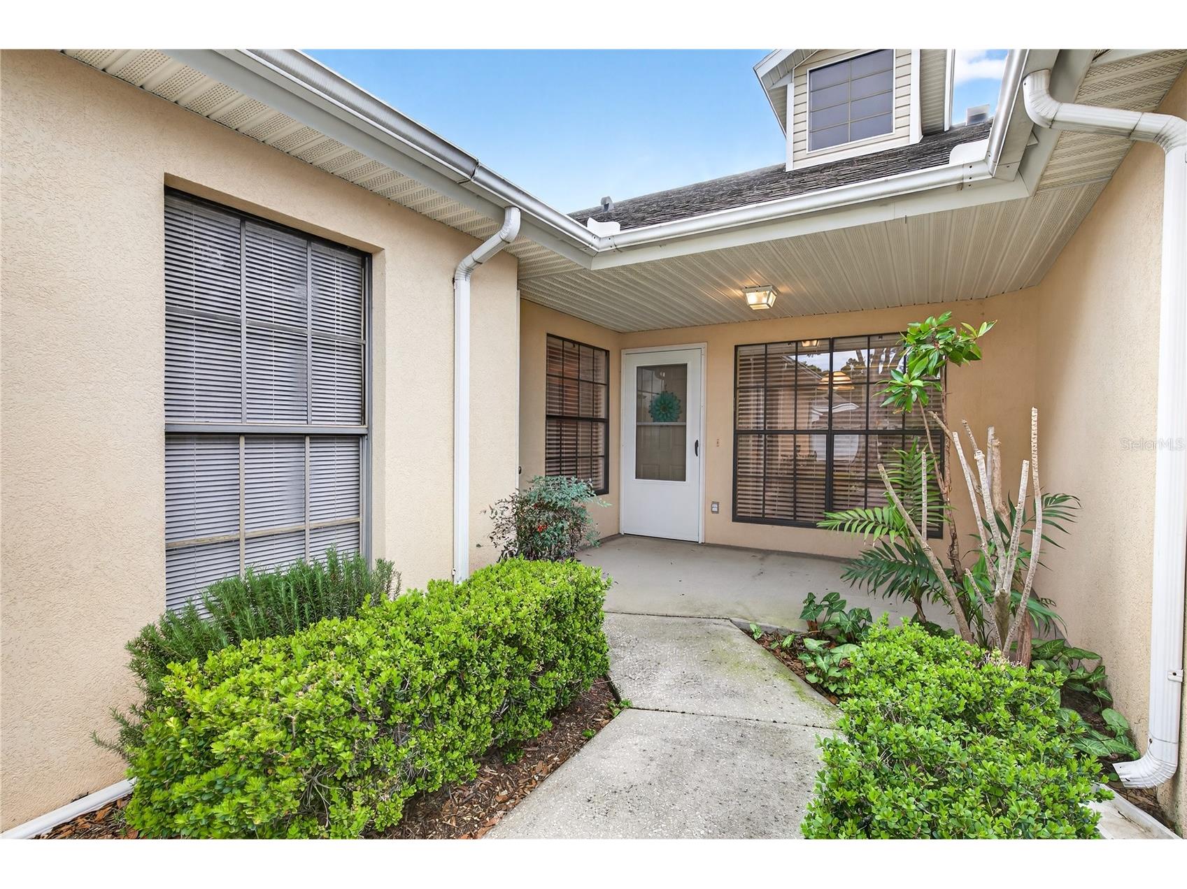 240 Juniper Way Tavares FL 32778 - Canal G5109674 image3