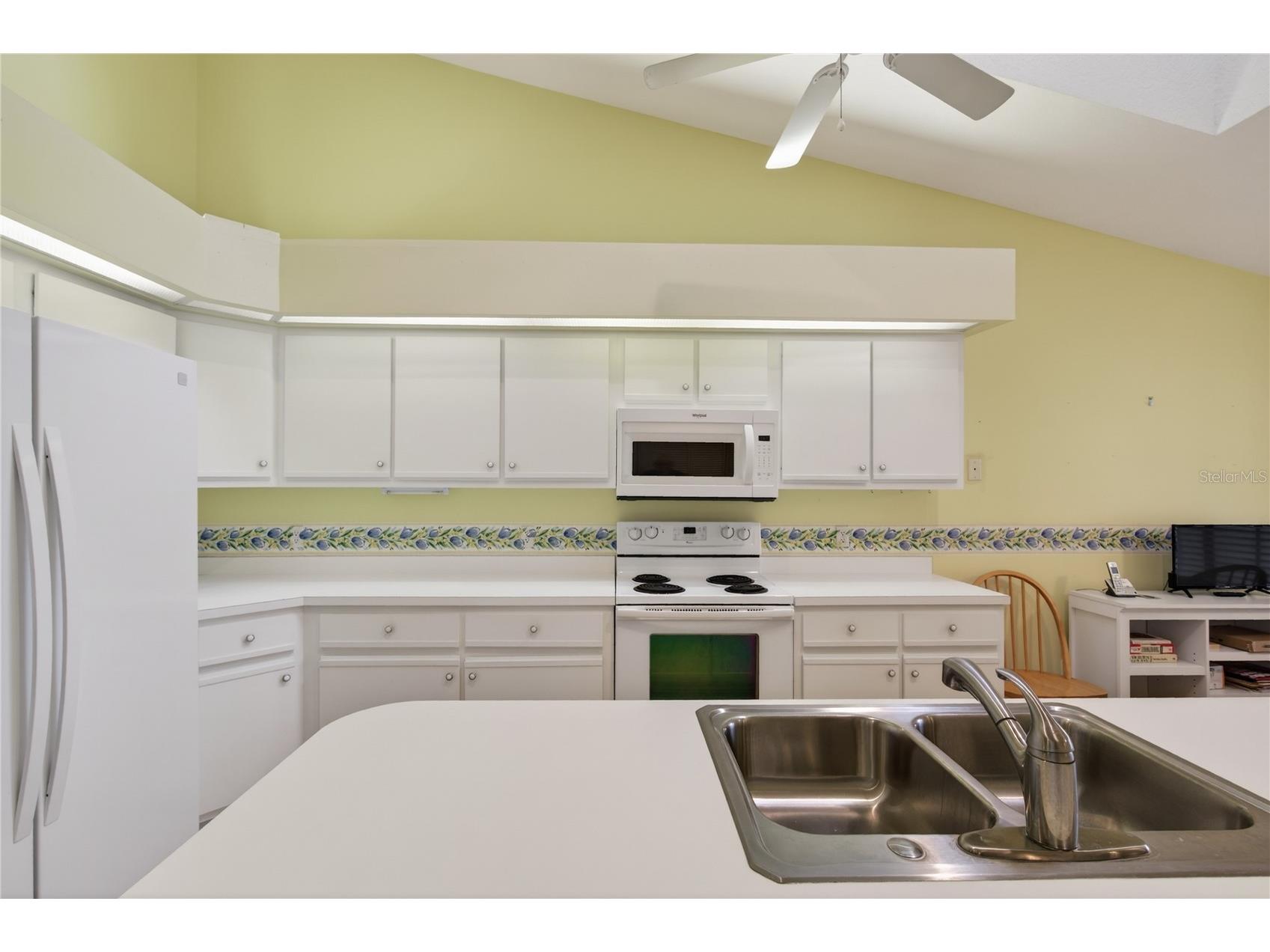 240 Juniper Way Tavares FL 32778 - Canal G5109674 image7