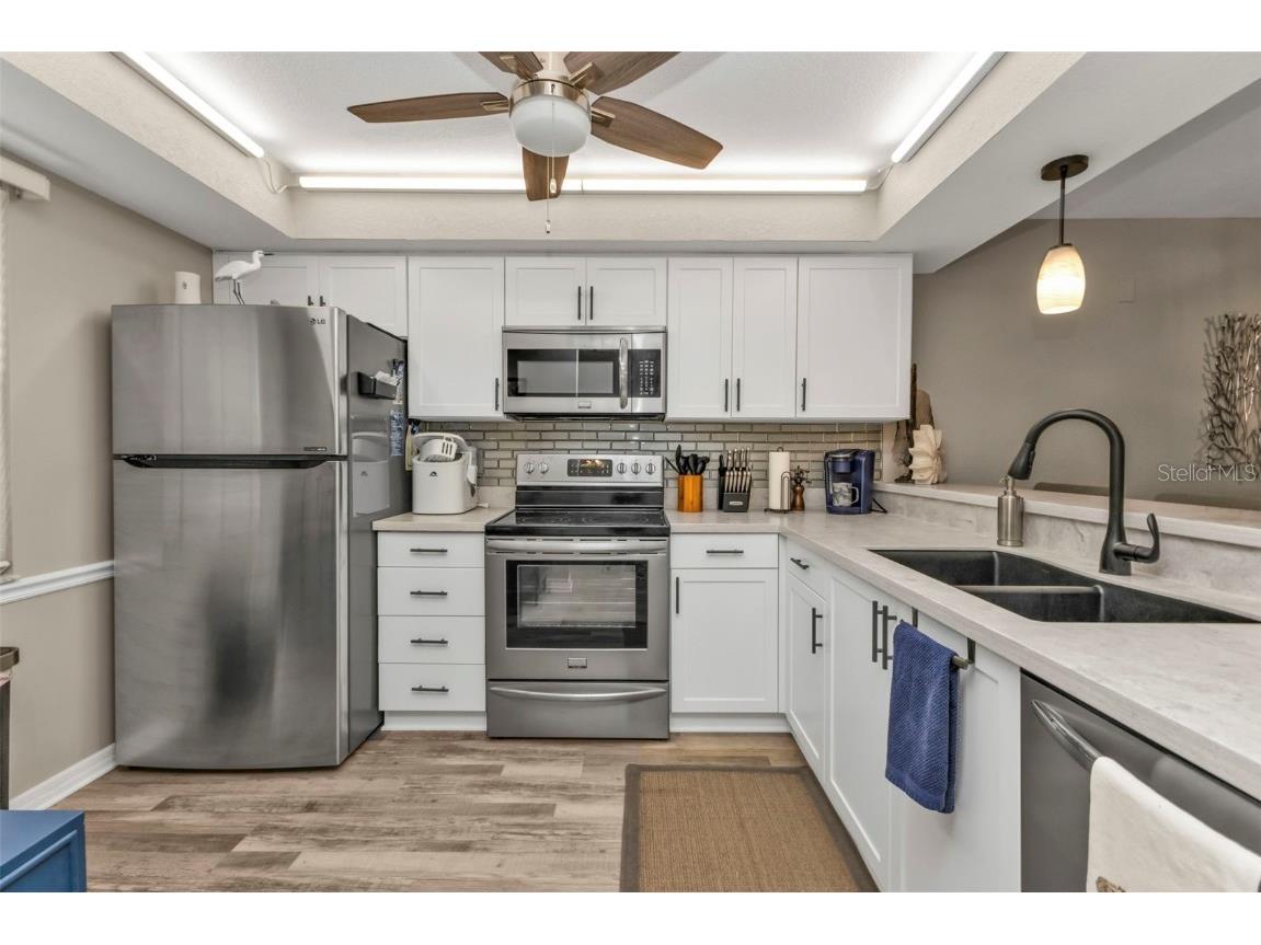 240 Lewis Circle #29 Punta Gorda FL 33950 C7514161 image5