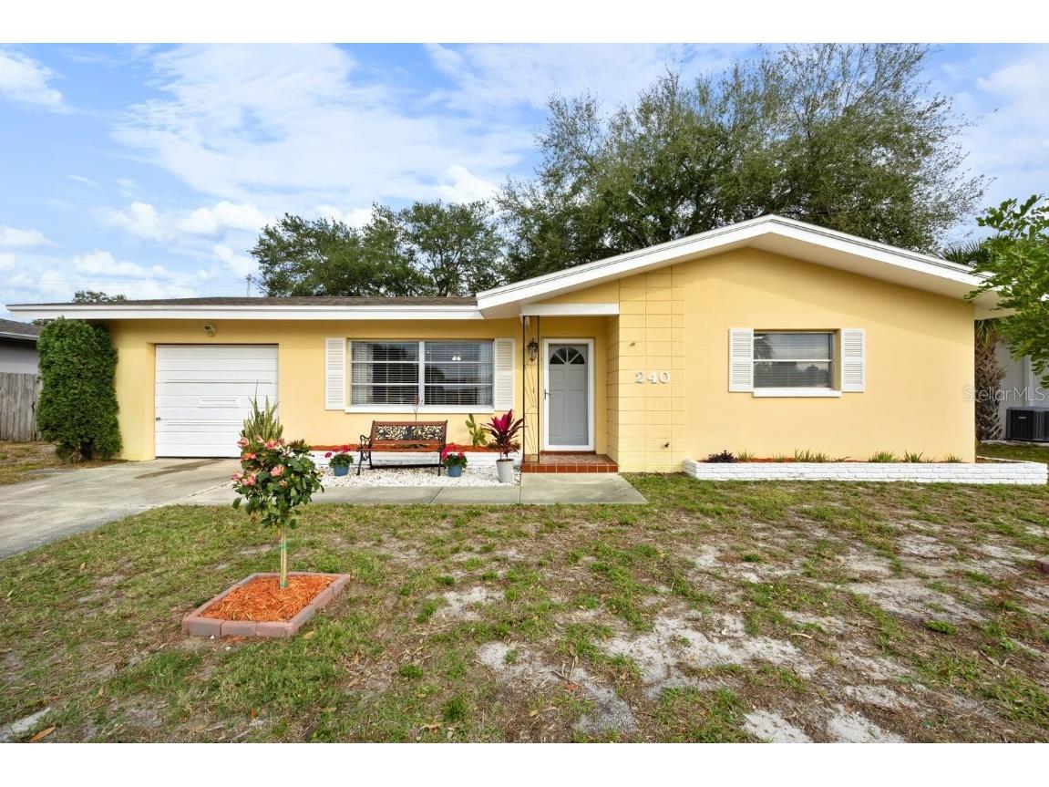 240 Regina Drive N Largo FL 33770 U8227917 image1