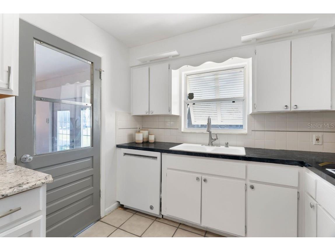 240 Riverside Avenue Merritt Island FL 32953 O6346079 image8