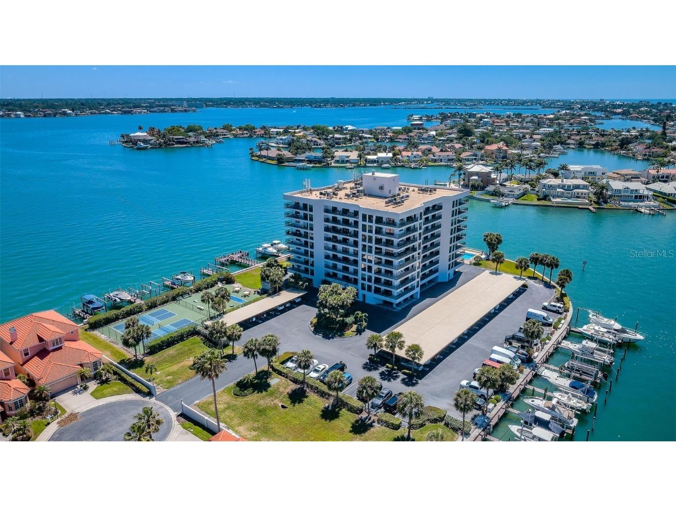 240 Sand Key Estates Drive #211 Clearwater FL 33767 U8225313 image1
