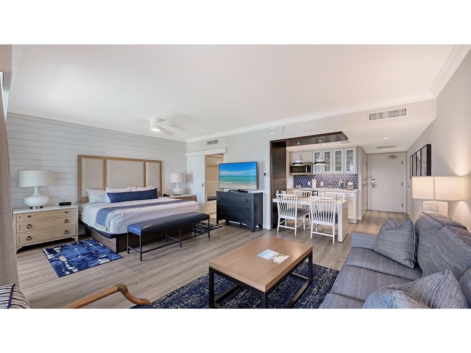 240 Sands Point Road #4205 Longboat Key FL 34228 A4667038 image11