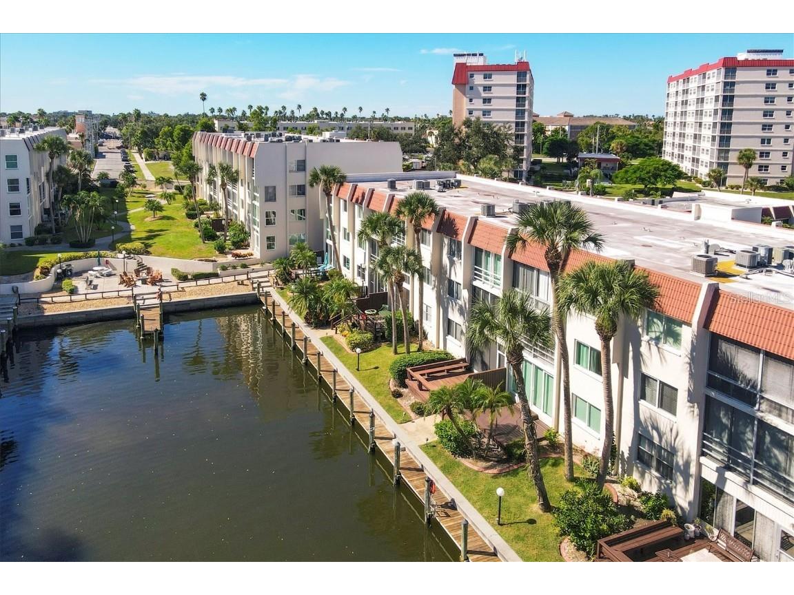 240 Santa Maria Street #328 Venice FL 34285 - ICW & BELLA COSTA BOAT BASIN A4665832 image3