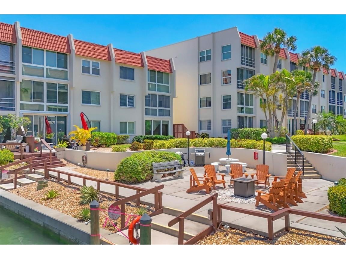 240 Santa Maria Street #328 Venice FL 34285 - ICW & BELLA COSTA BOAT BASIN A4665832 image38